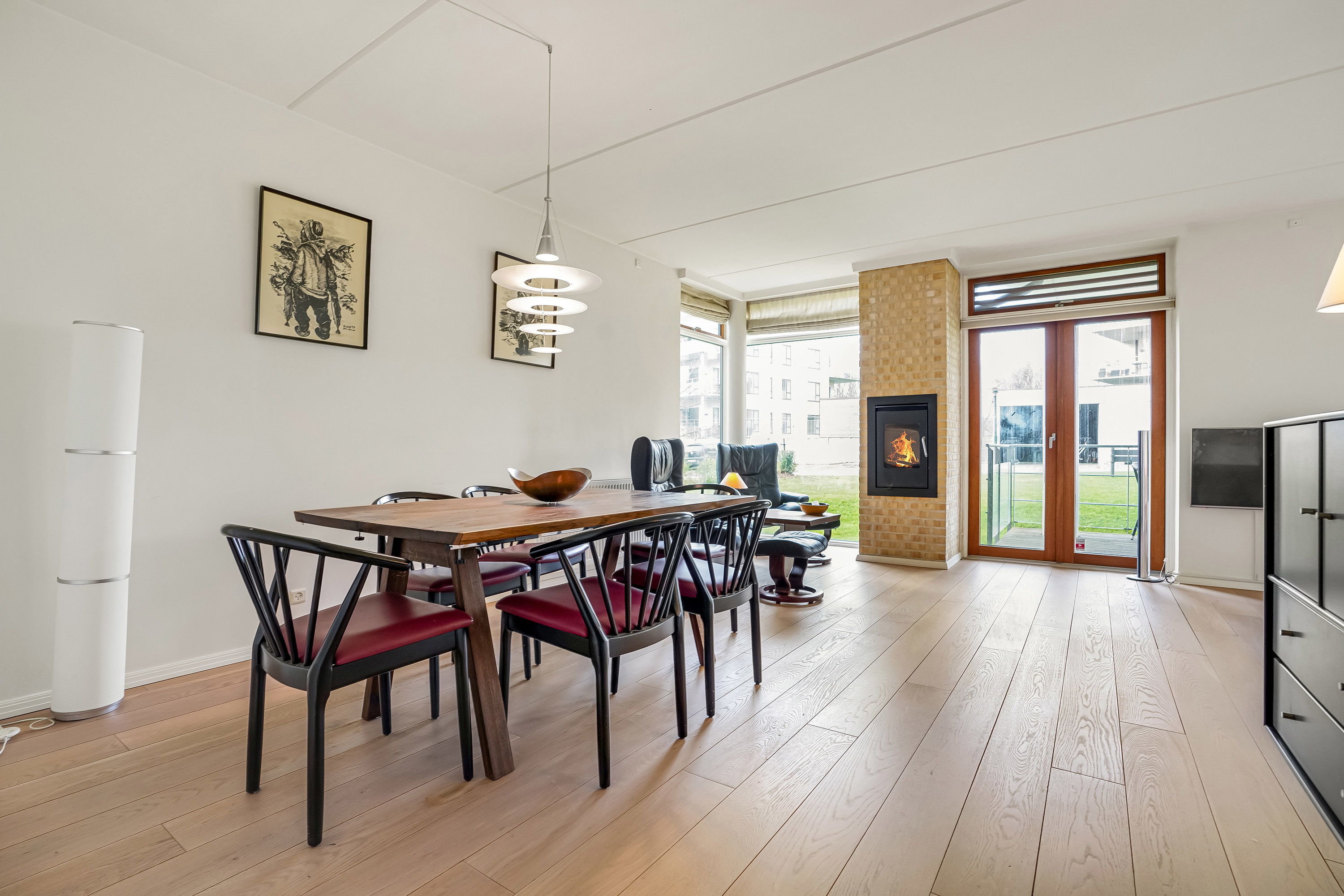 Fremhævet stue billede i fuldskærmstilstand. Billede af Fænøsund Park 3, st.. 3., 5500 Middelfart