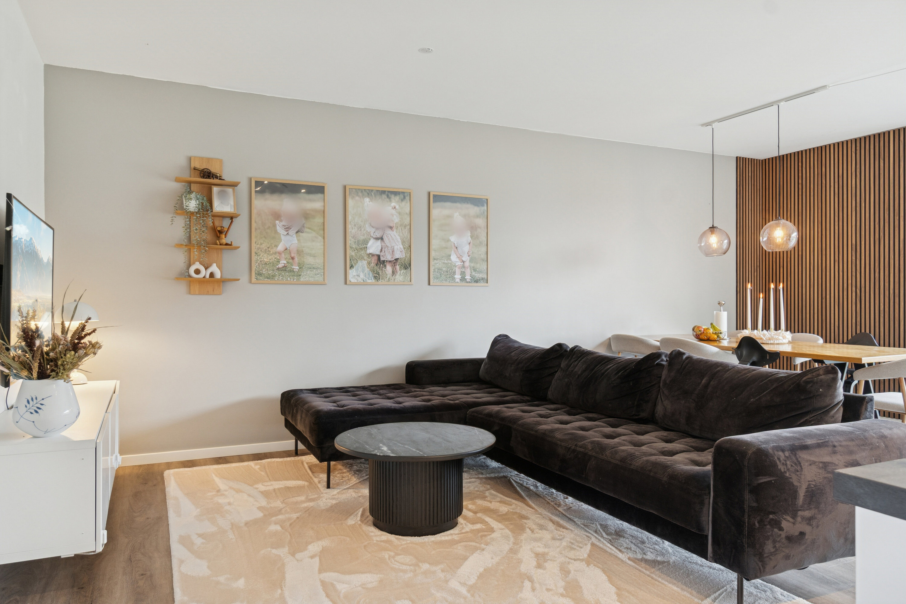 Fremhævet stue billede i fuldskærmstilstand. Billede af Lysningen 30, Skovsø, 4200 Slagelse