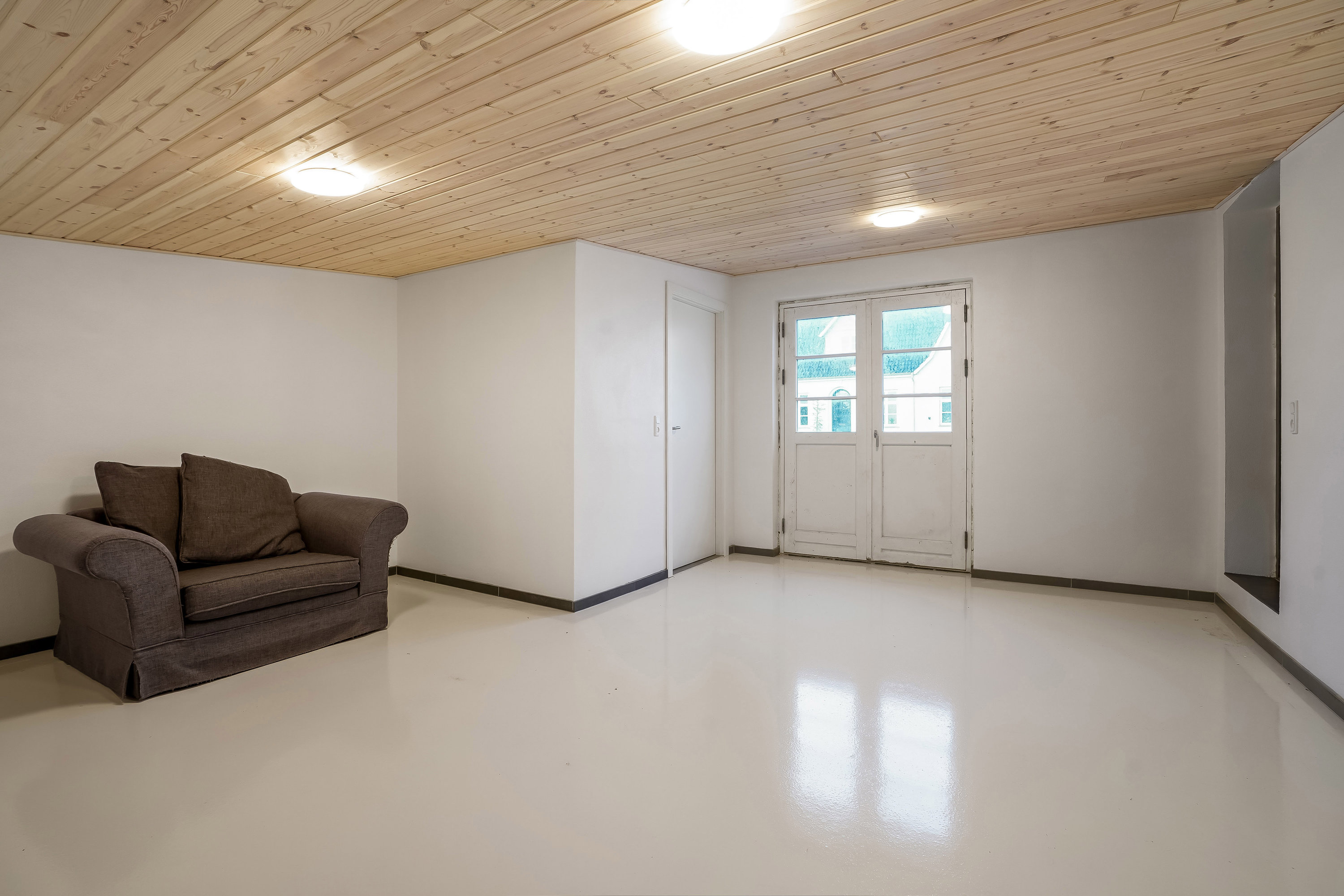 Fremhævet stue billede i fuldskærmstilstand. Billede af Bogensevej 8, 5500 Middelfart