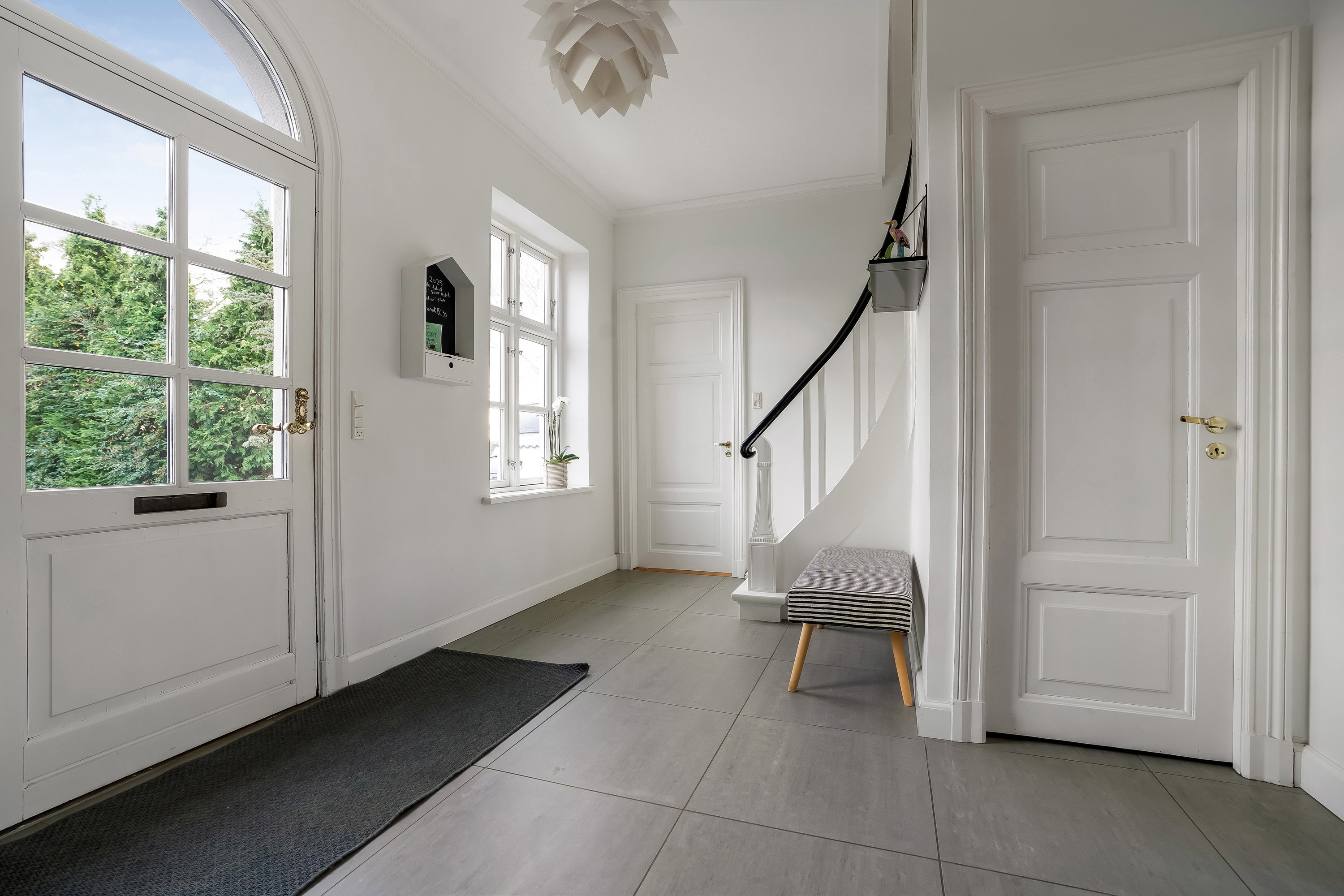 Fremhævet entré billede i fuldskærmstilstand. Billede af Bogensevej 8, 5500 Middelfart