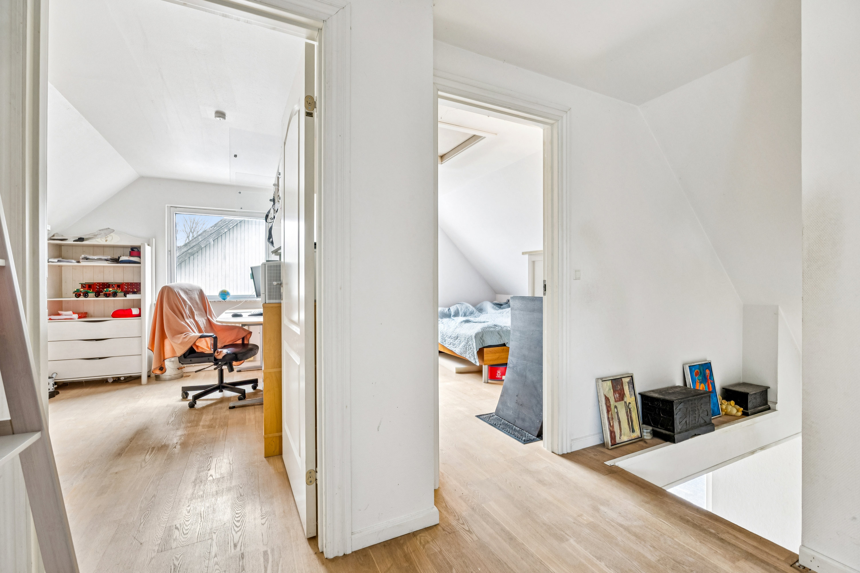 Fremhævet gang billede i fuldskærmstilstand. Billede af Bøgebanken 17, 4681 Herfølge