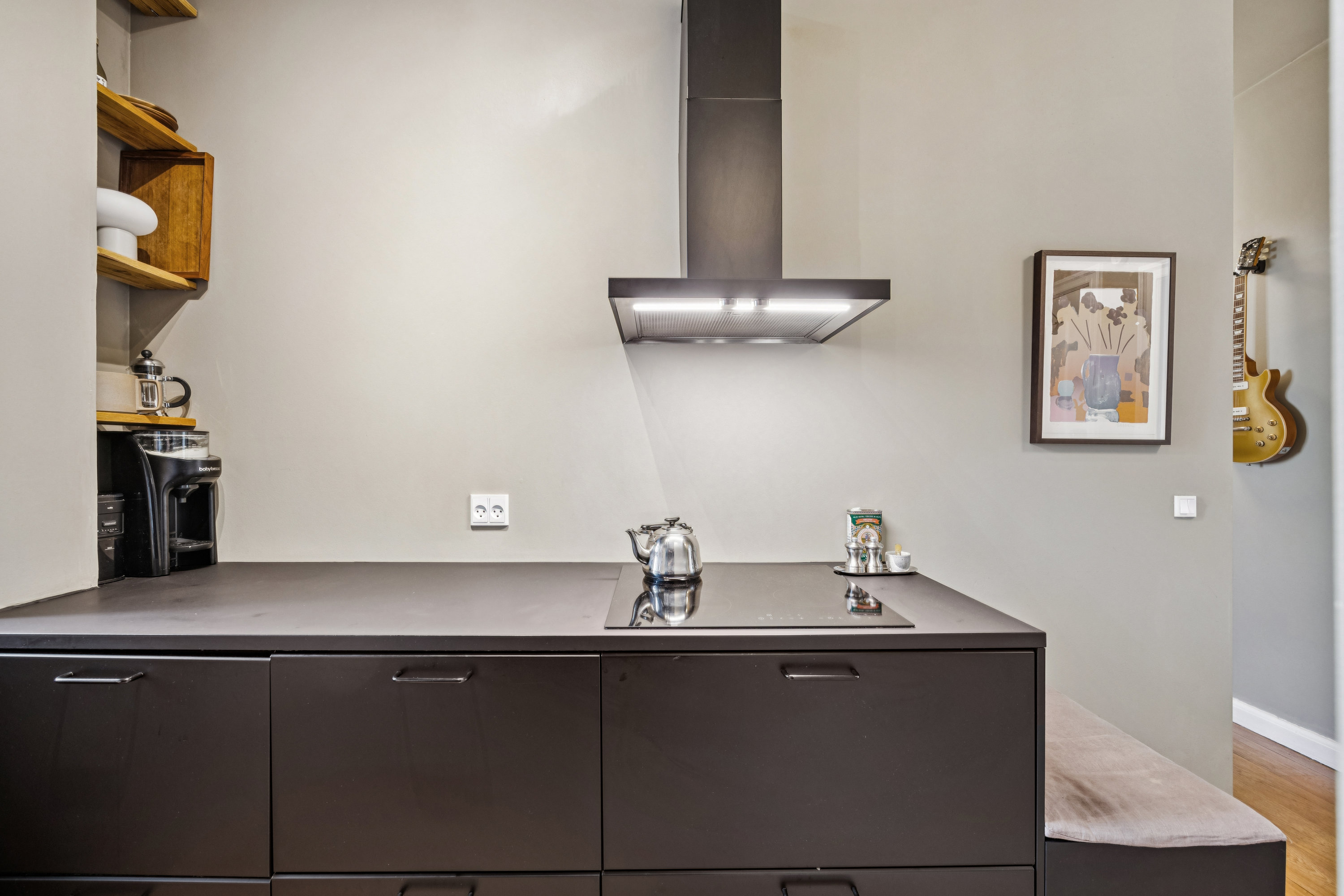 Fremhævet  billede i fuldskærmstilstand. Billede af Adolph Steens Alle 5, 3. th., 1971 Frederiksberg C