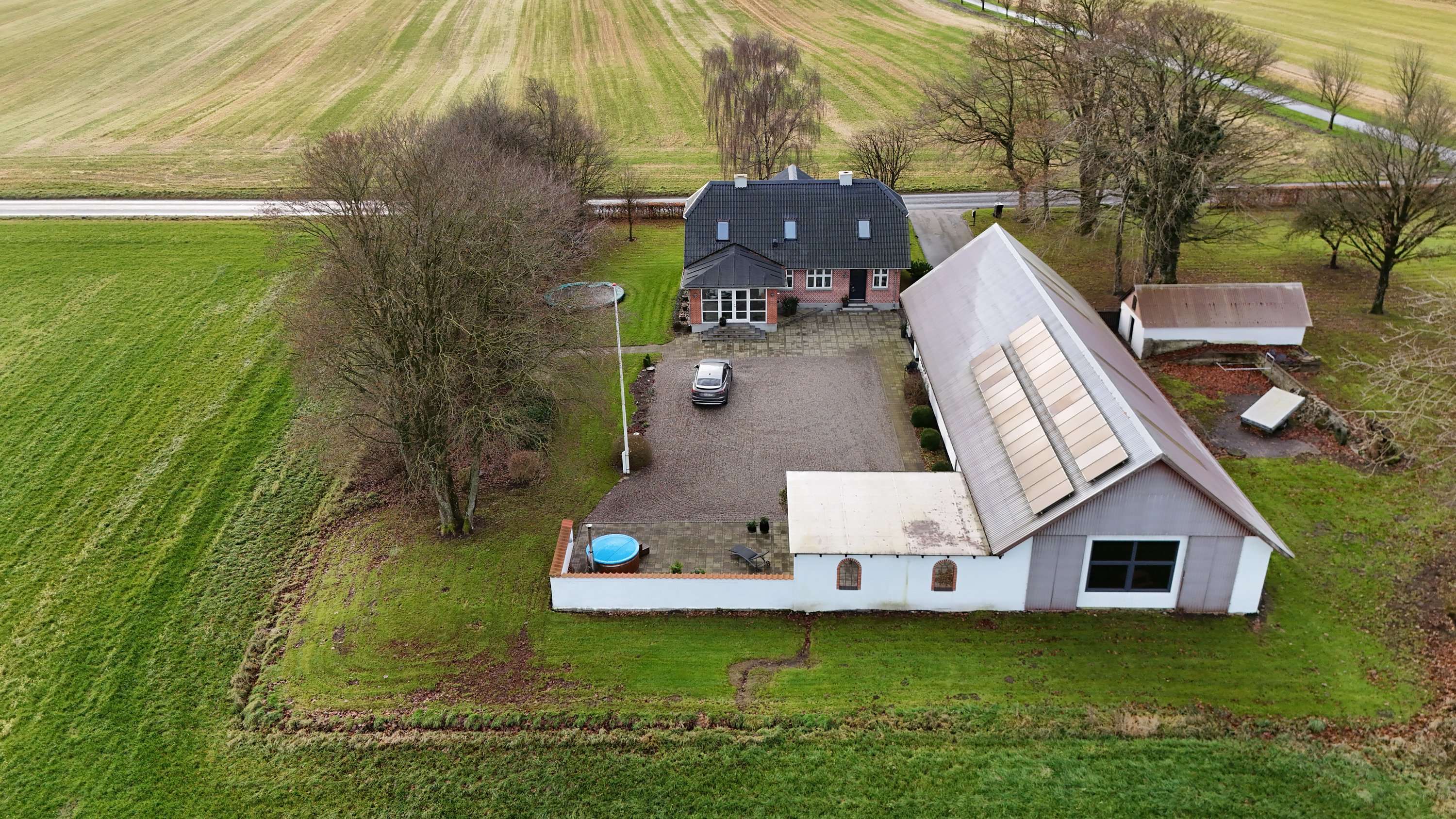 Fremhævet luftfoto billede i fuldskærmstilstand. Billede af Hannerupvej 299, 9500 Hobro