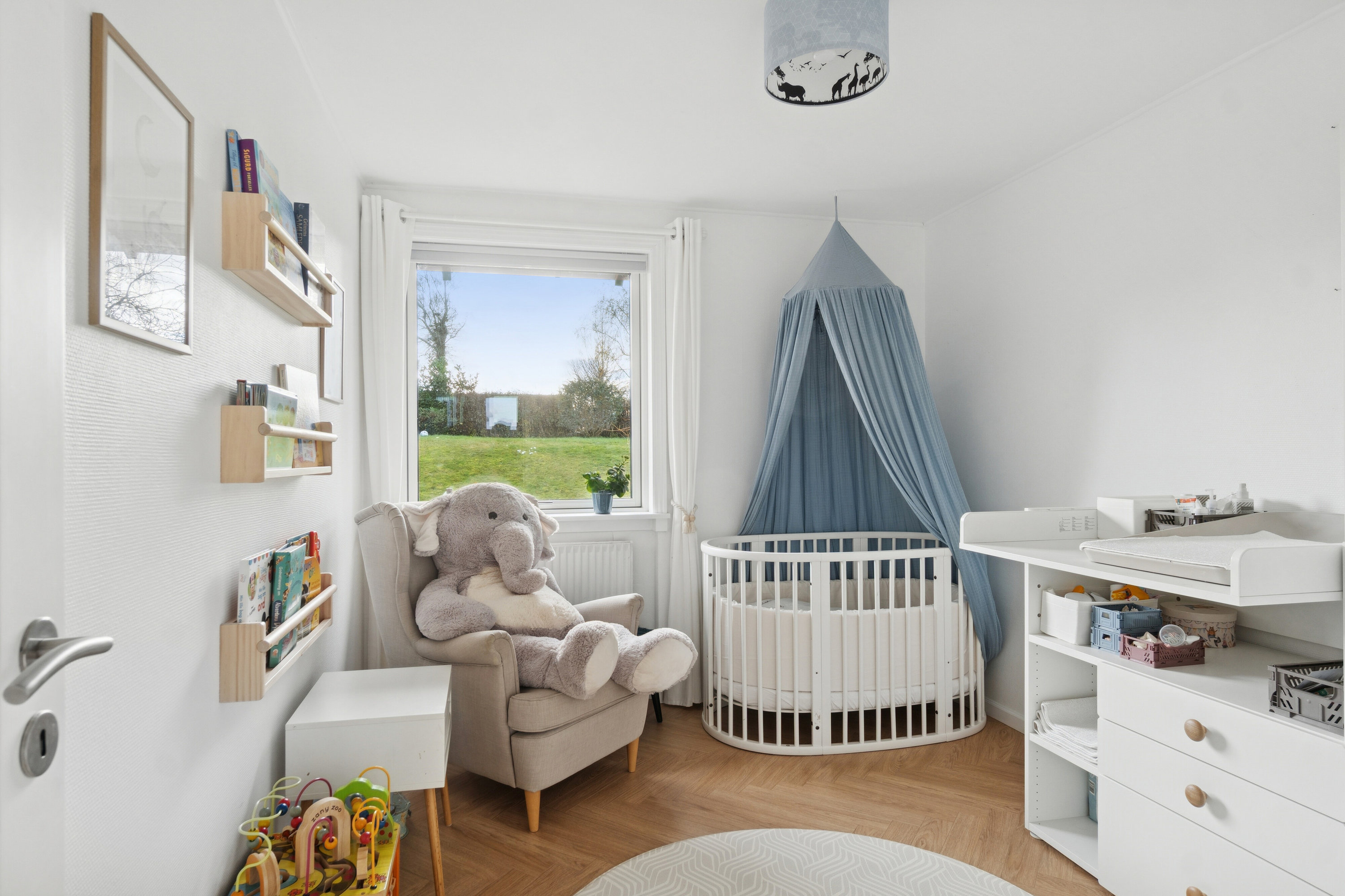 Fremhævet børneværelse billede i fuldskærmstilstand. Billede af Gl Nyrupvej 23, 4400 Kalundborg