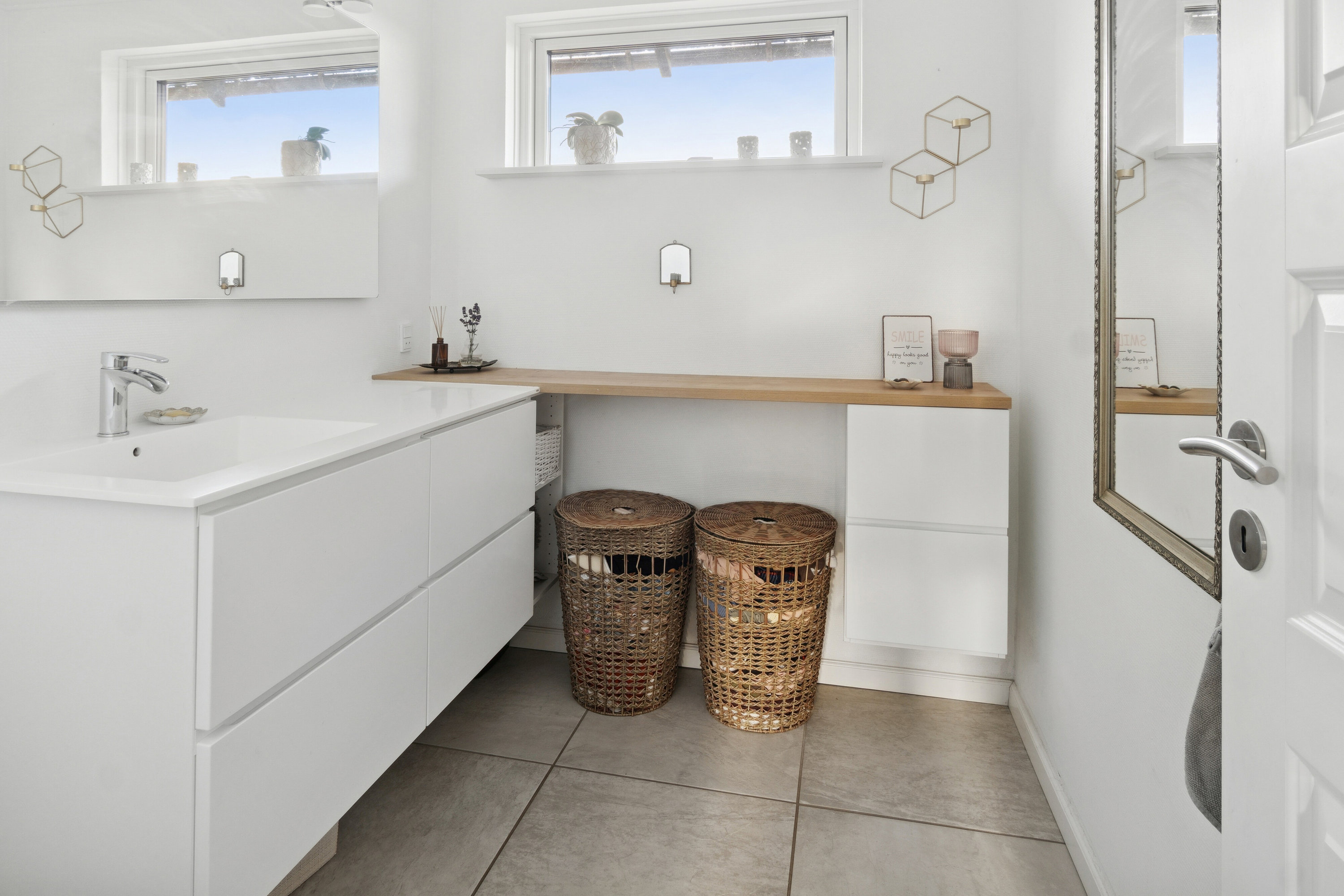 Fremhævet badeværelse billede i fuldskærmstilstand. Billede af Gl Nyrupvej 23, 4400 Kalundborg