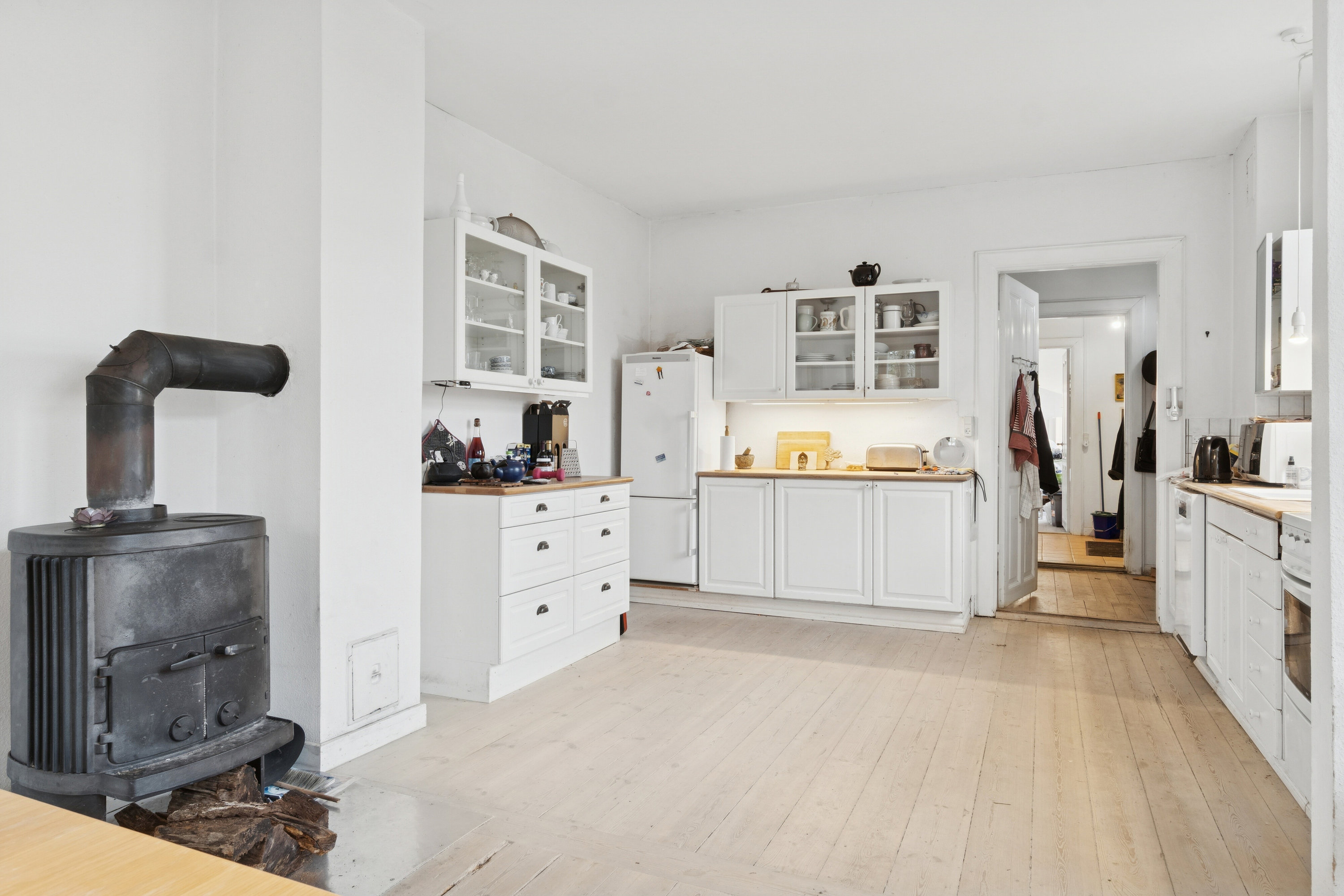 Fremhævet køkken/alrum billede i fuldskærmstilstand. Billede af Landevejen 10, Lov, 4700 Næstved