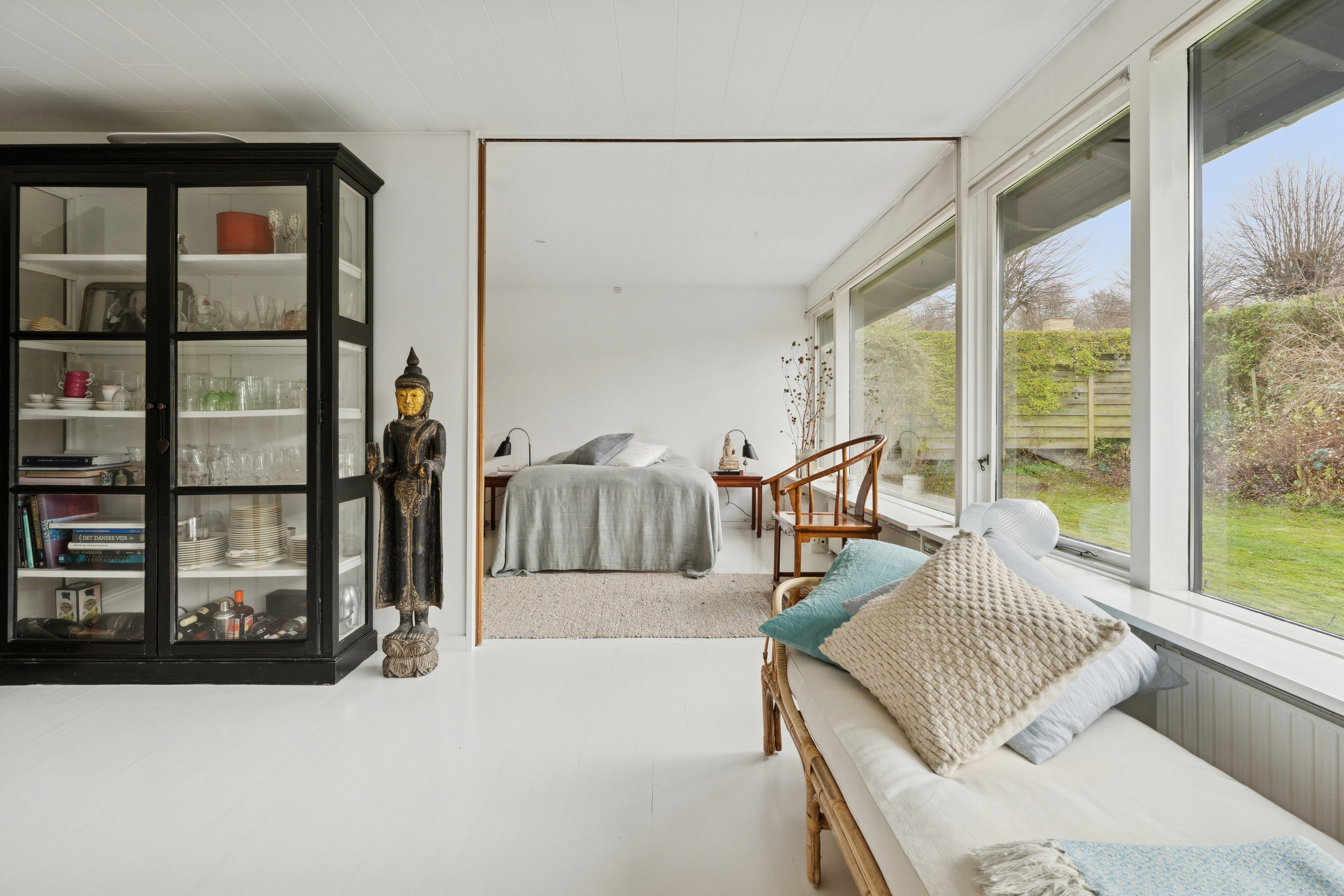 Fremhævet stue billede i fuldskærmstilstand. Billede af Langs Hegnet 13, 2800 Kongens Lyngby