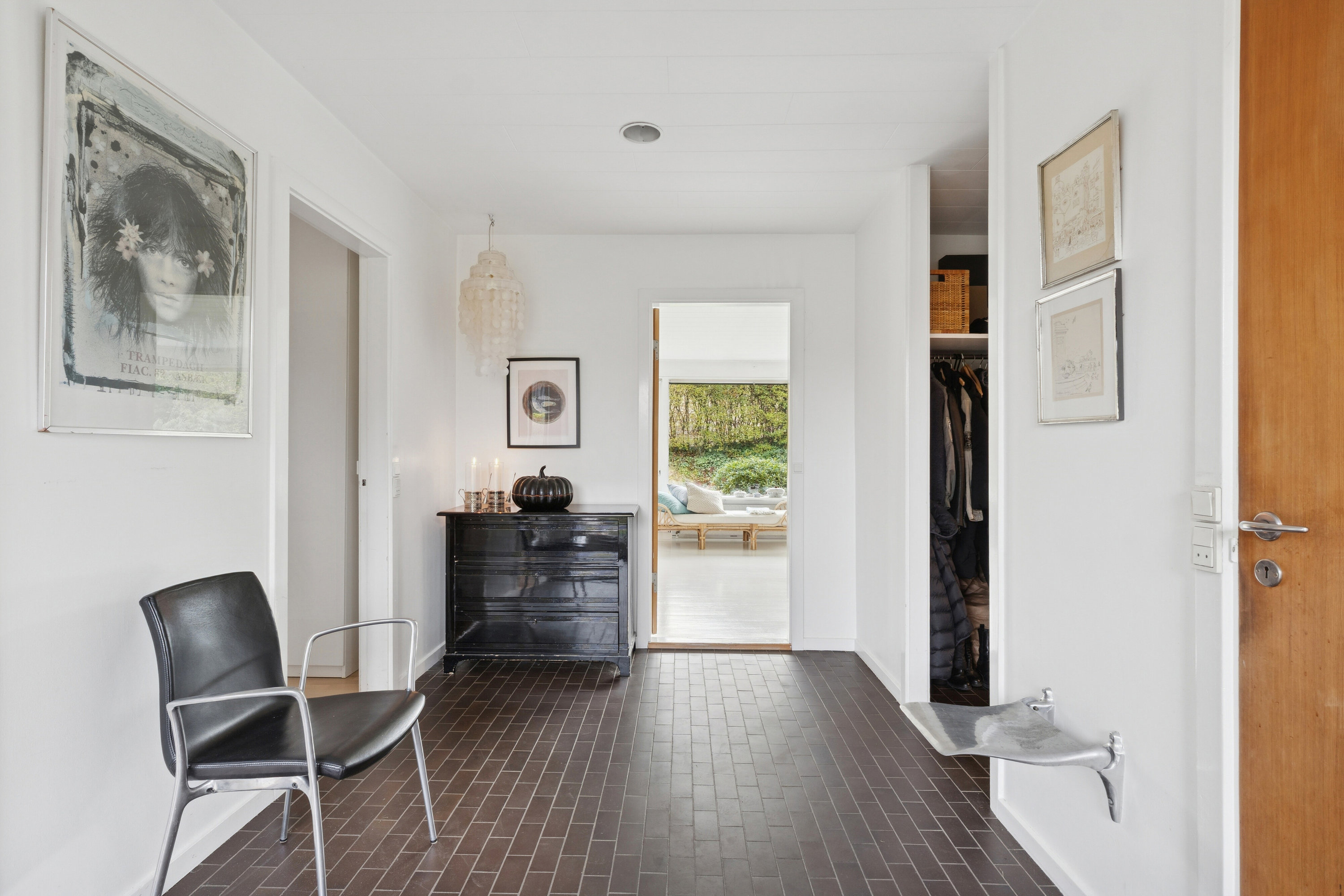 Fremhævet indendørs billede i fuldskærmstilstand. Billede af Langs Hegnet 13, 2800 Kongens Lyngby