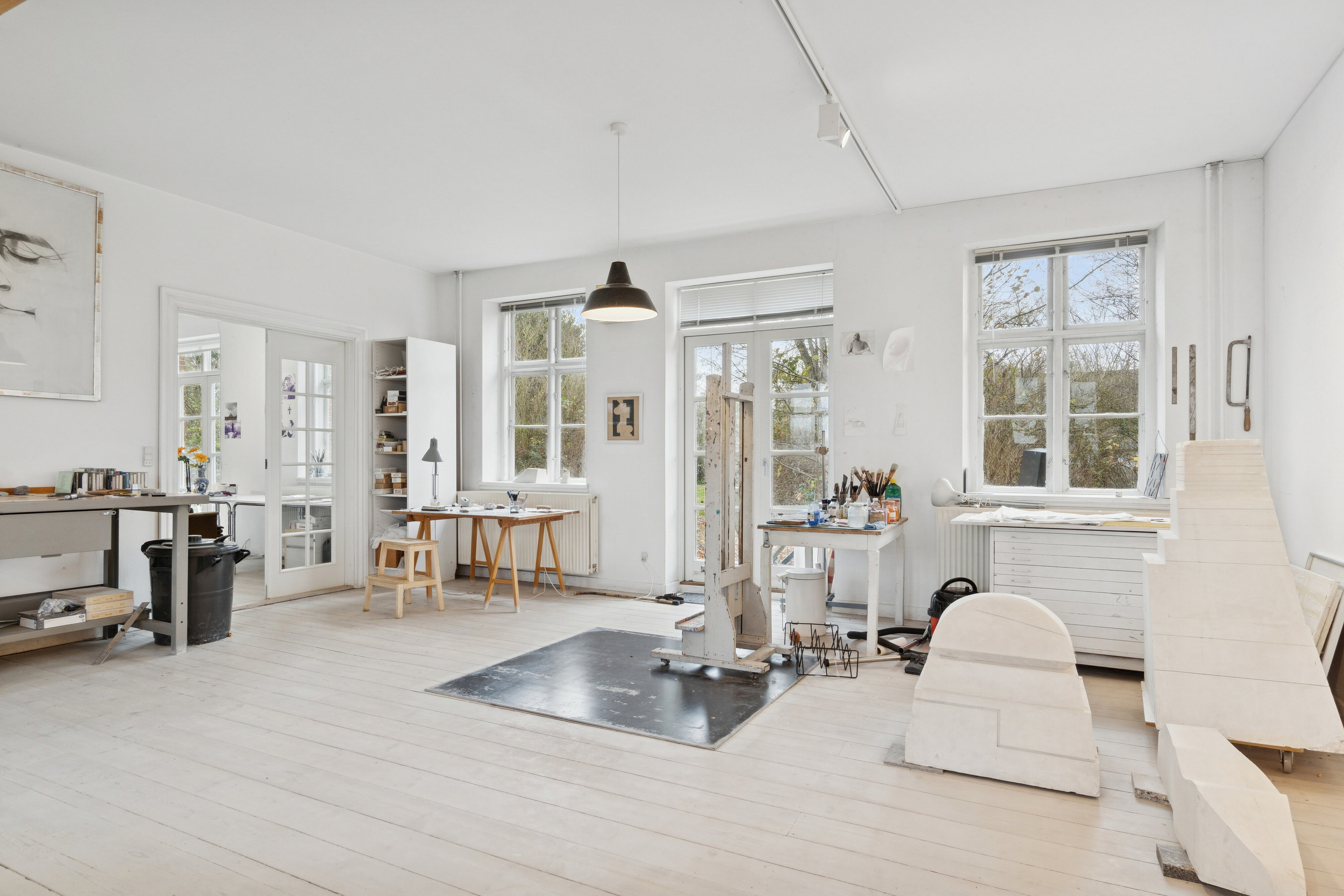 Fremhævet stue billede i fuldskærmstilstand. Billede af Landevejen 10, Lov, 4700 Næstved