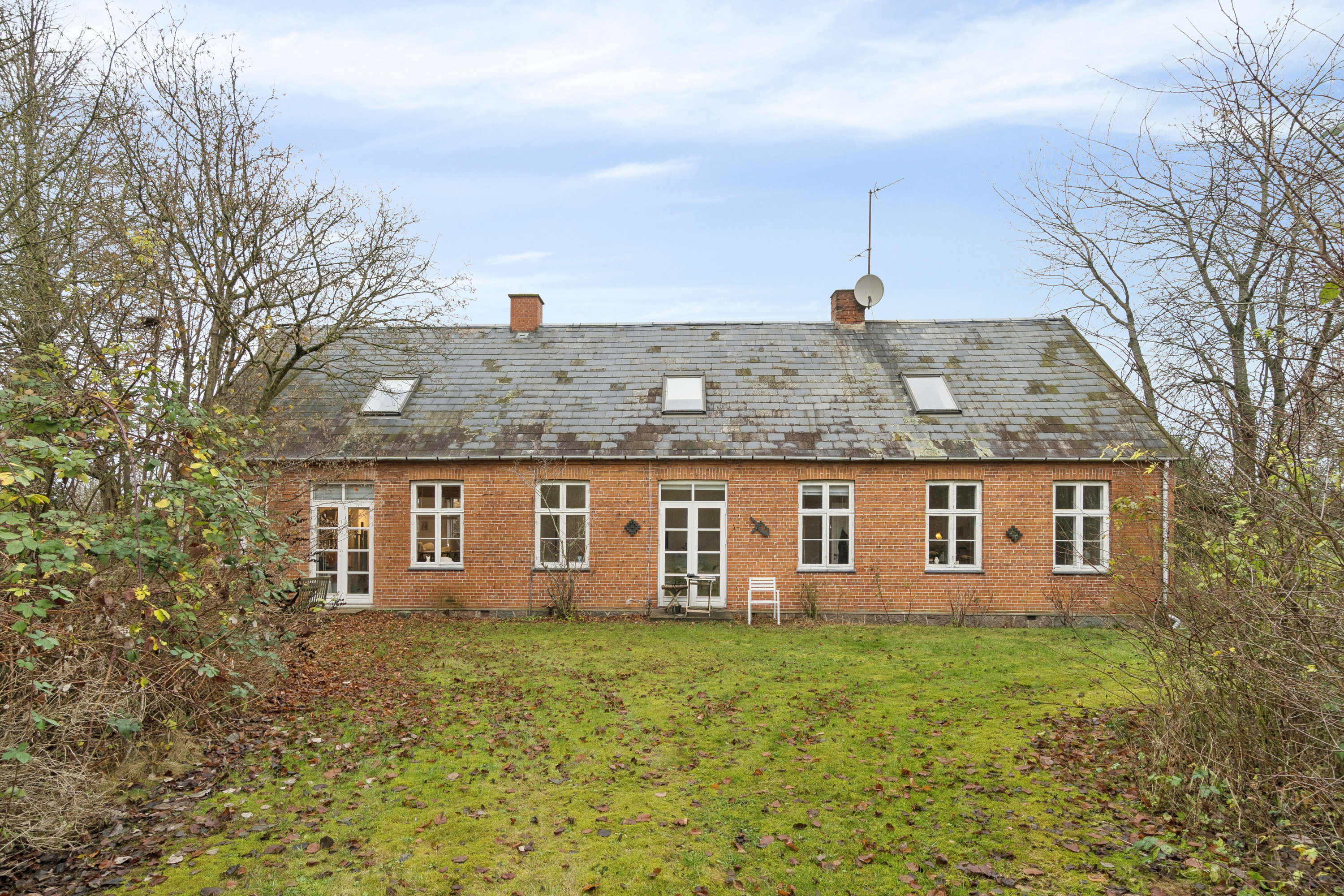 Fremhævet set fra haven billede i fuldskærmstilstand. Billede af Landevejen 10, Lov, 4700 Næstved