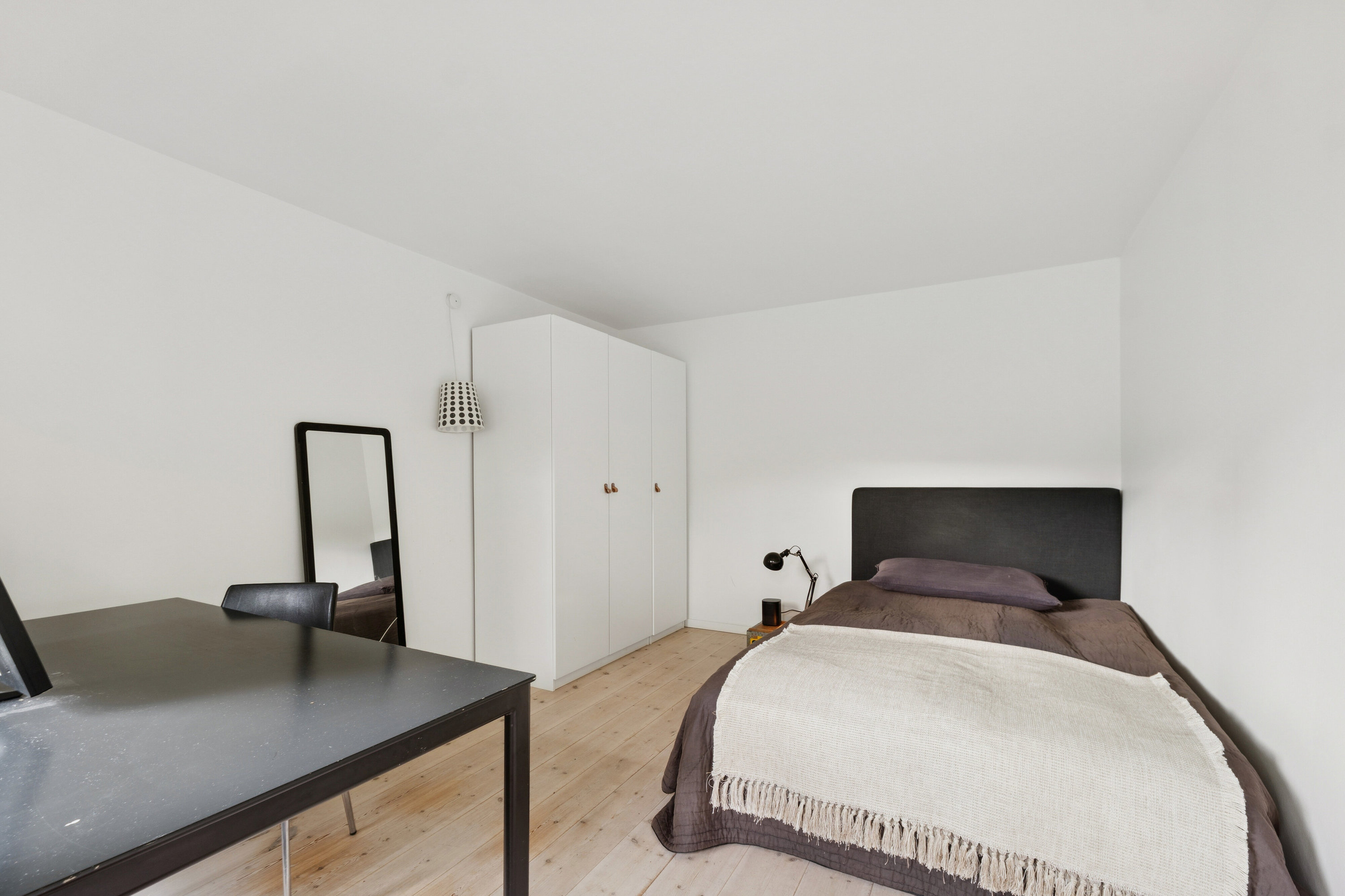 Fremhævet værelse billede i fuldskærmstilstand. Billede af Langs Hegnet 13, 2800 Kongens Lyngby