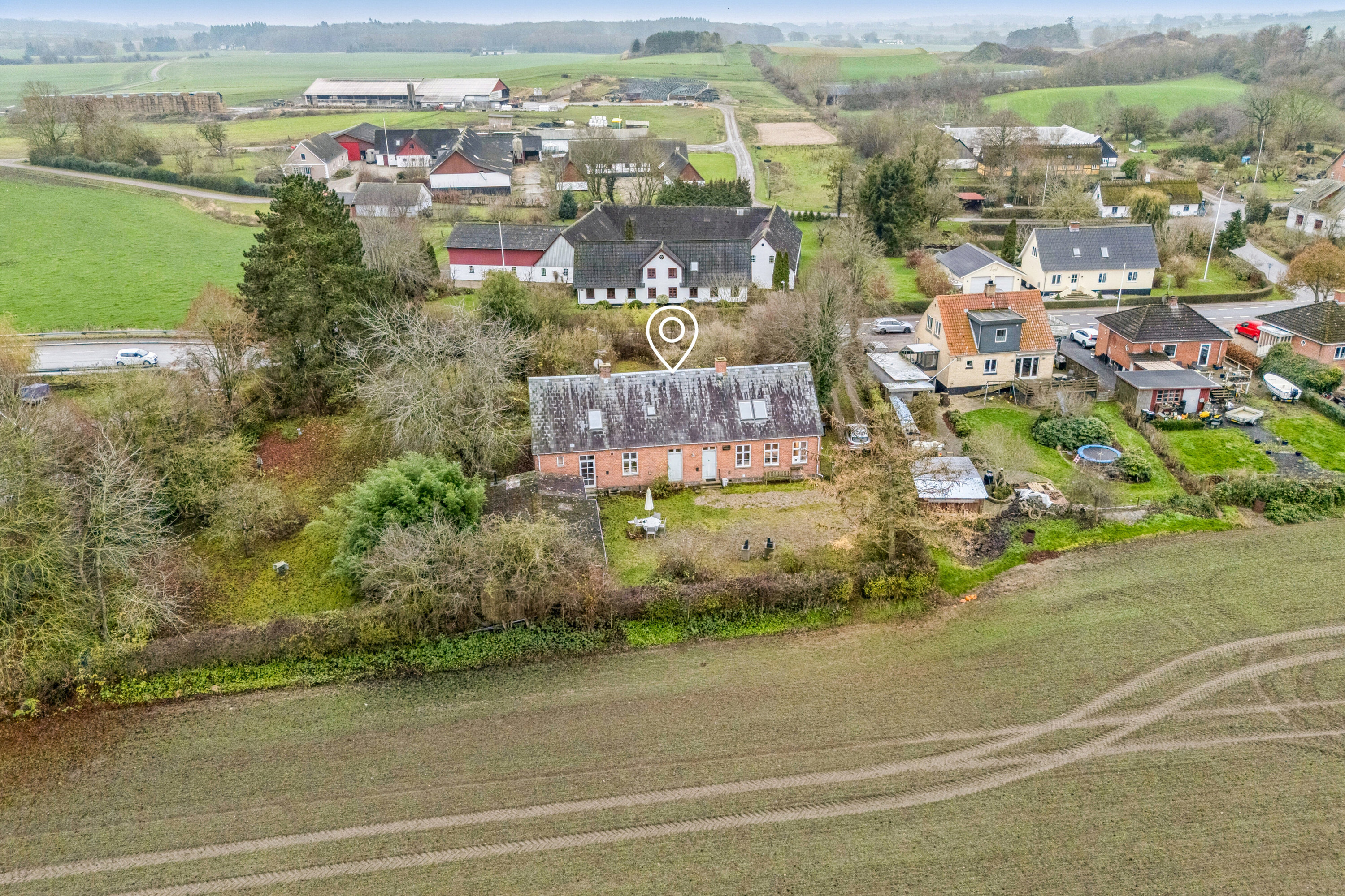 Fremhævet luftfoto billede i fuldskærmstilstand. Billede af Landevejen 10, Lov, 4700 Næstved