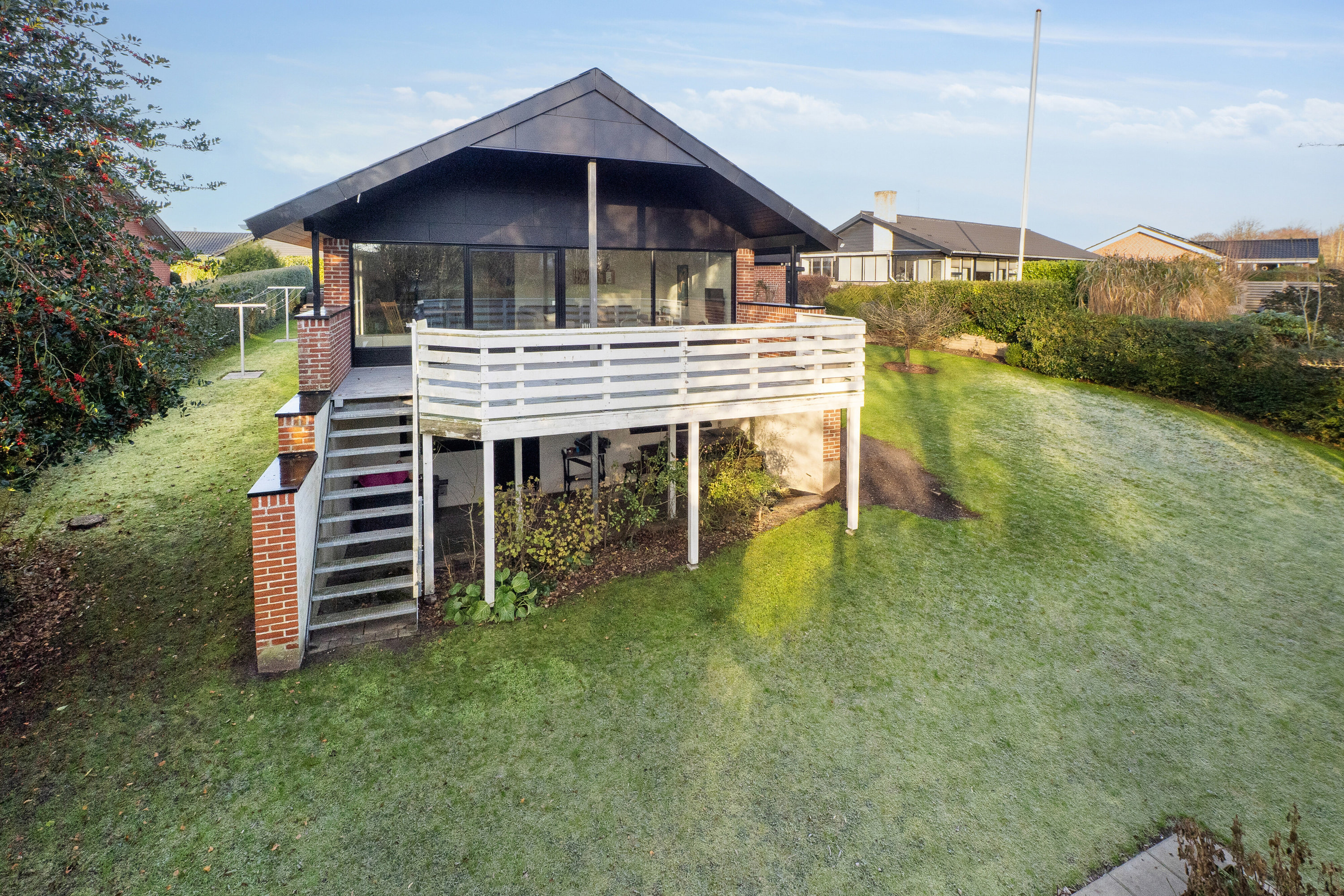 Fremhævet set fra haven billede i fuldskærmstilstand. Billede af Mågevej 14, 7700 Thisted