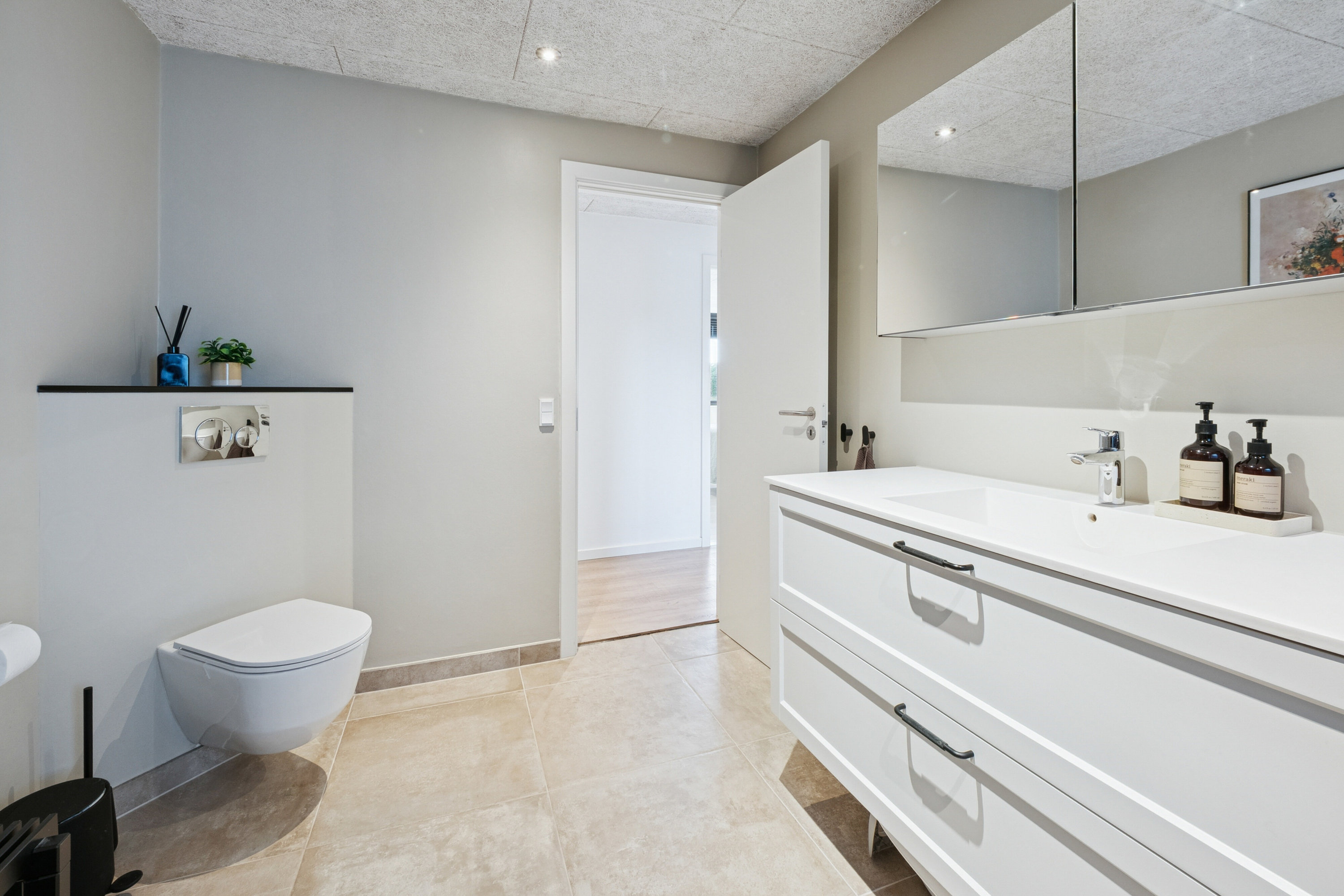 Fremhævet badeværelse billede i fuldskærmstilstand. Billede af Mågevej 14, 7700 Thisted