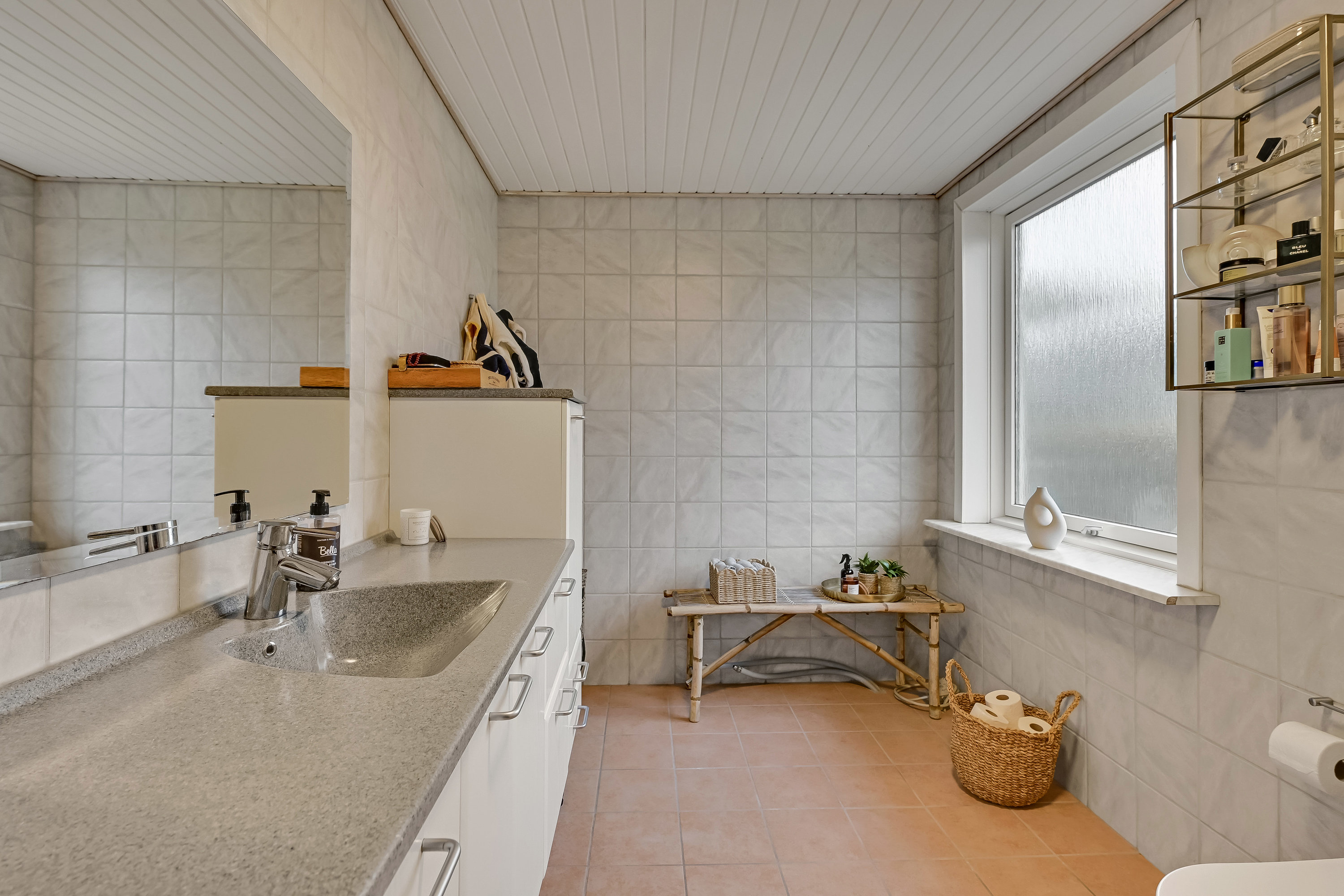 Fremhævet toilet billede i fuldskærmstilstand. Billede af C M Nielsens Vej 5, 6710 Esbjerg V