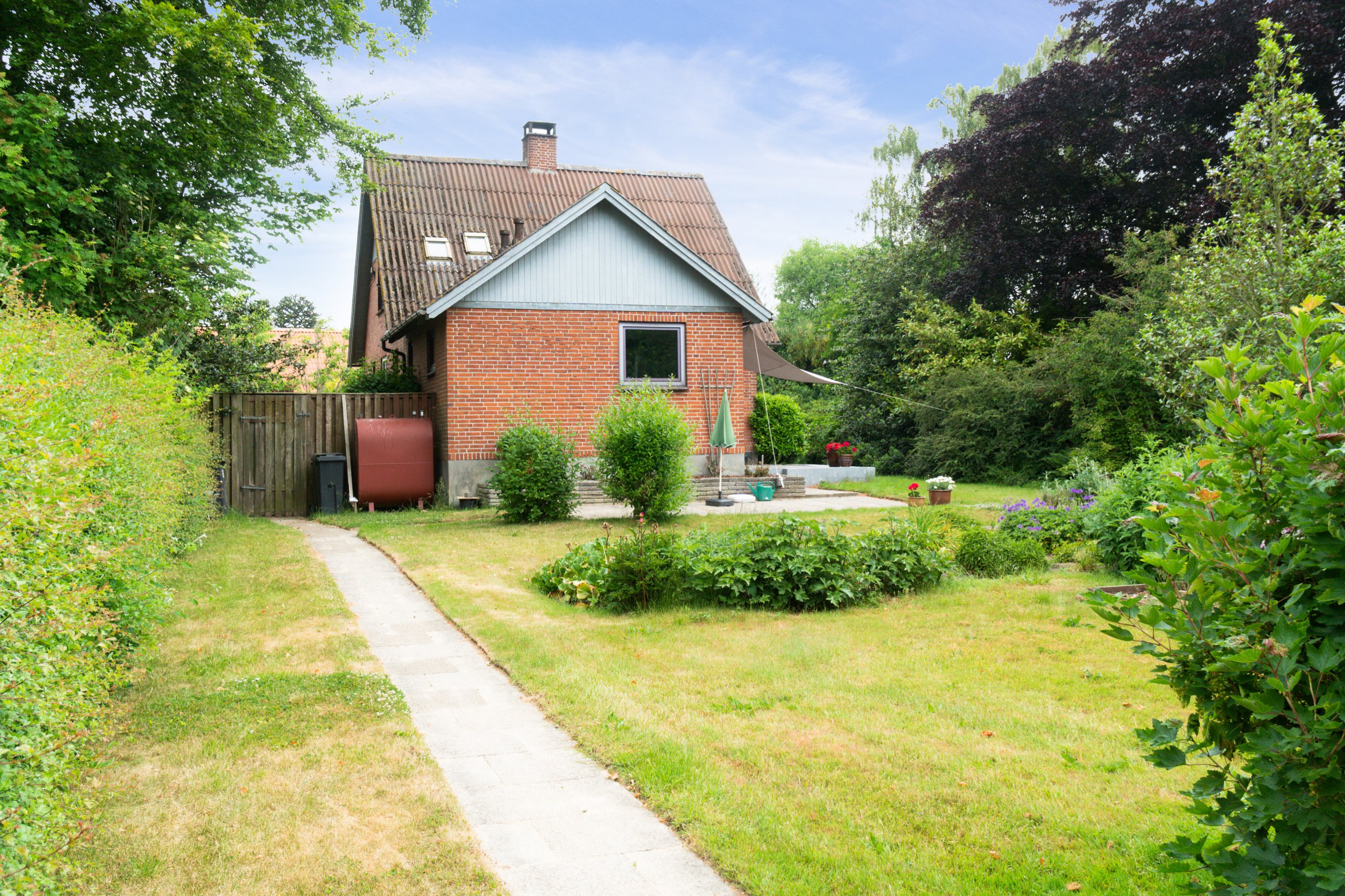 Miniaturebillede 1: set fra haven. Billede af Vestergårdsvej 4, Boulstrup, 8300 Odder