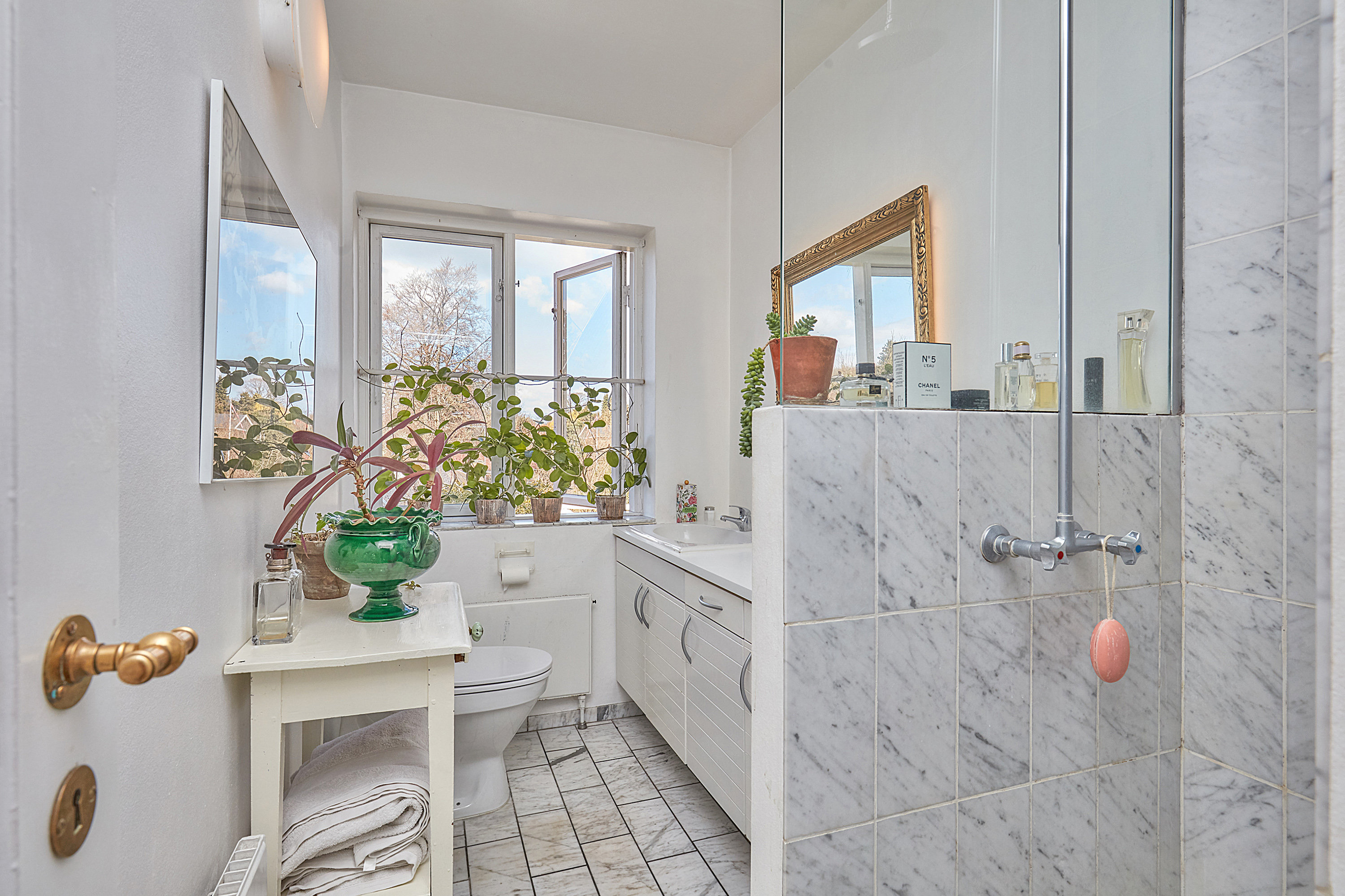 Fremhævet  billede i fuldskærmstilstand. Billede af Gl Strandvej 234, 3050 Humlebæk