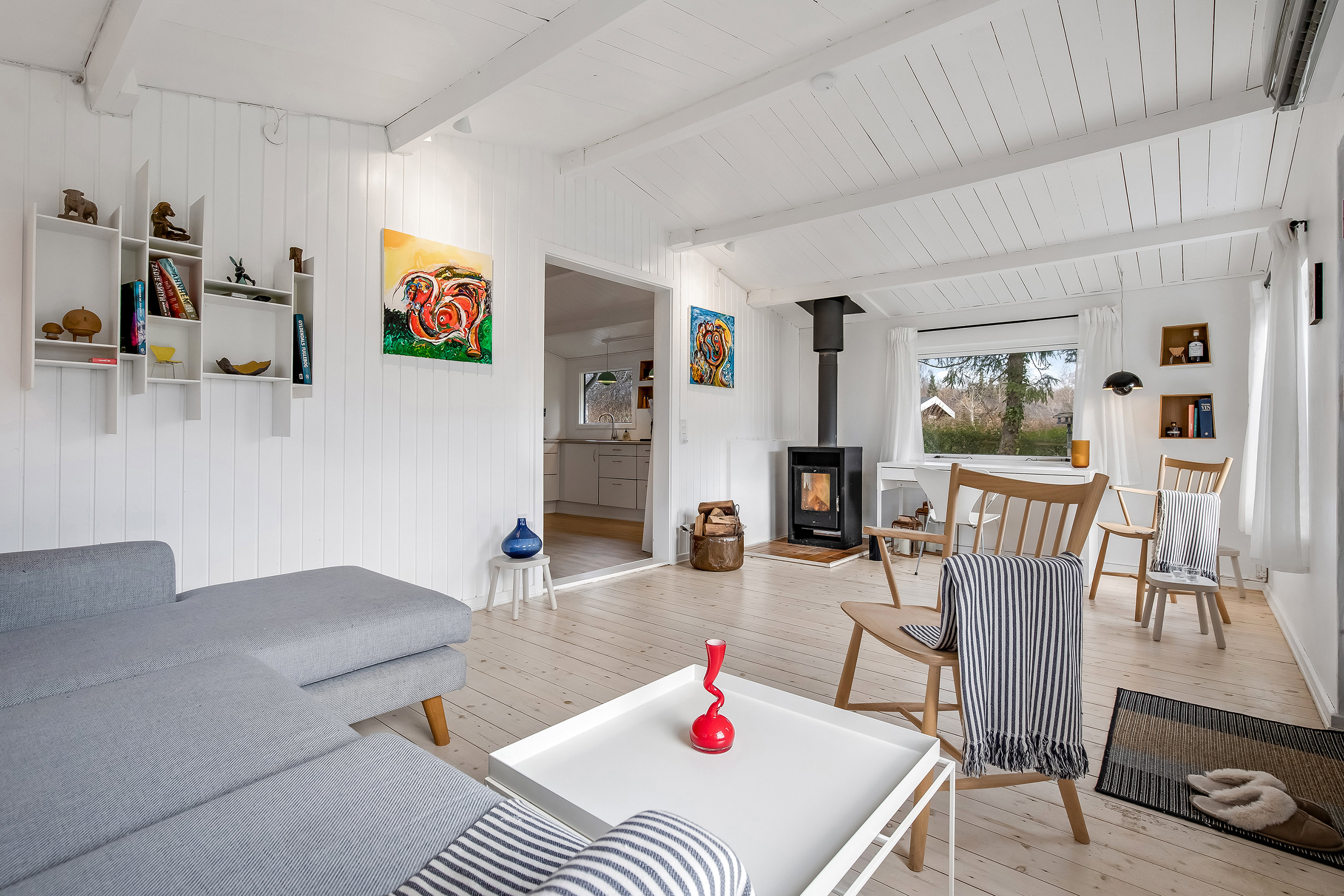 Fremhævet stue billede i fuldskærmstilstand. Billede af Klokkervej 12, Skoven, 3630 Jægerspris