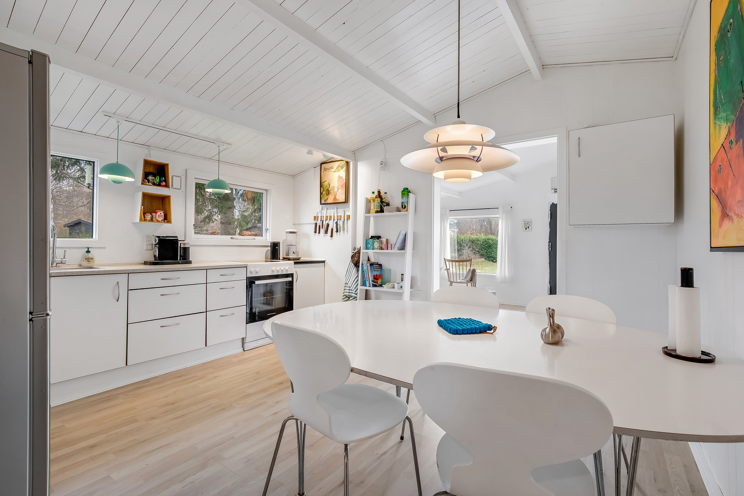 Fremhævet køkken billede i fuldskærmstilstand. Billede af Klokkervej 12, Skoven, 3630 Jægerspris