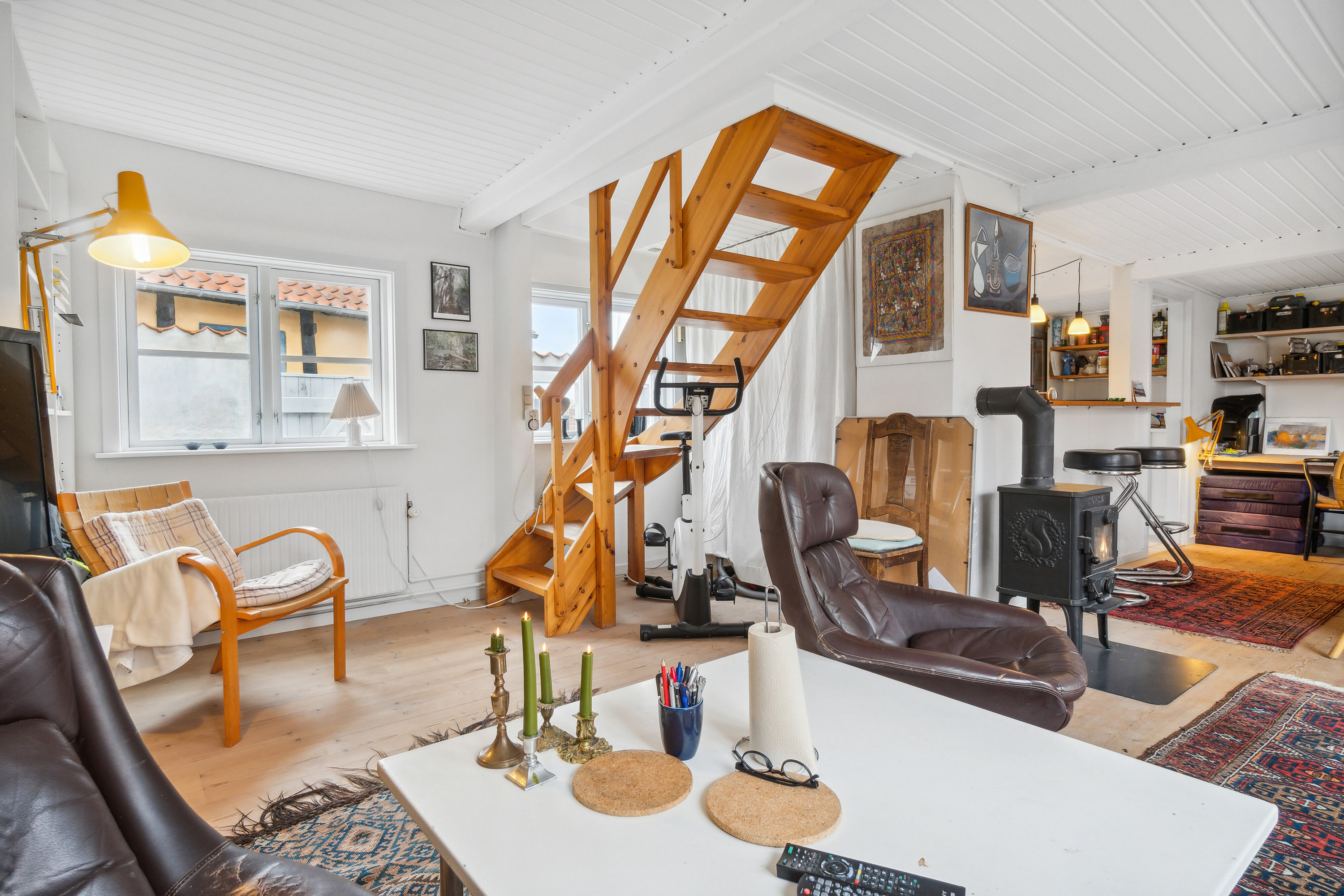 Fremhævet stue billede i fuldskærmstilstand. Billede af Storegade 73A, 3700 Rønne