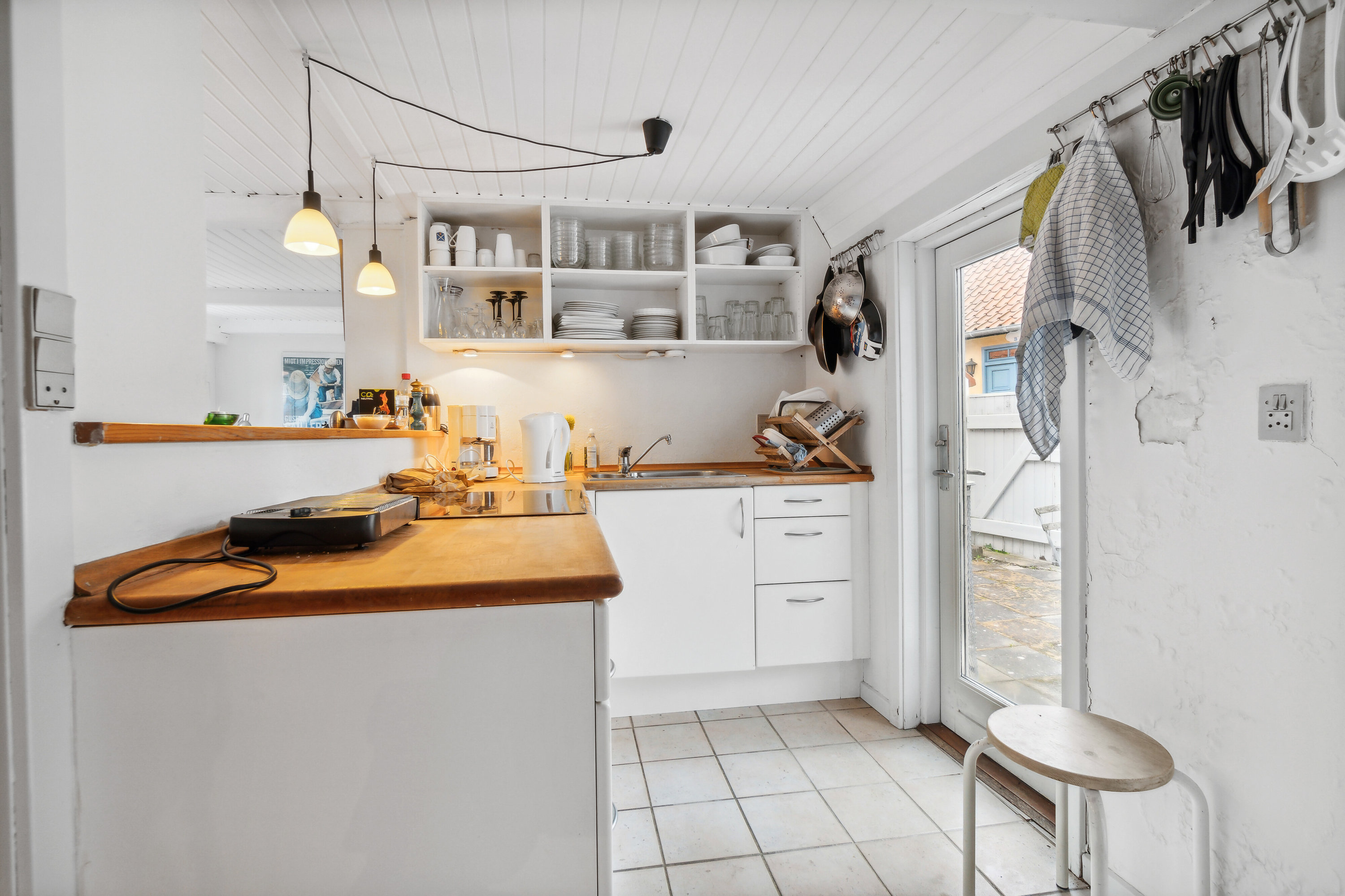 Fremhævet køkken billede i fuldskærmstilstand. Billede af Storegade 73A, 3700 Rønne