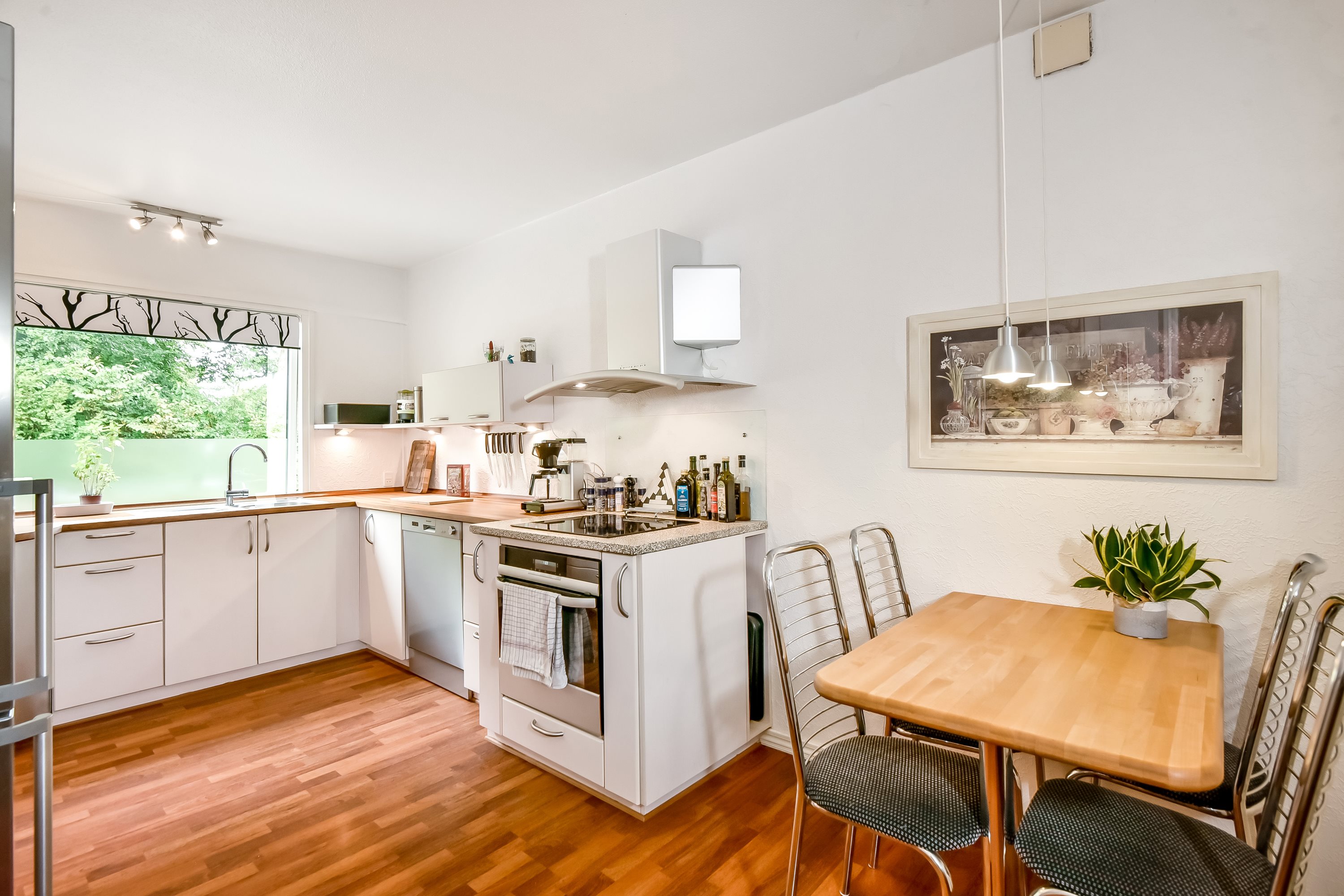 Miniaturebillede 1: køkken alrum. Billede af Børglumvej 33, st.. th., Tjørring, 7400 Herning