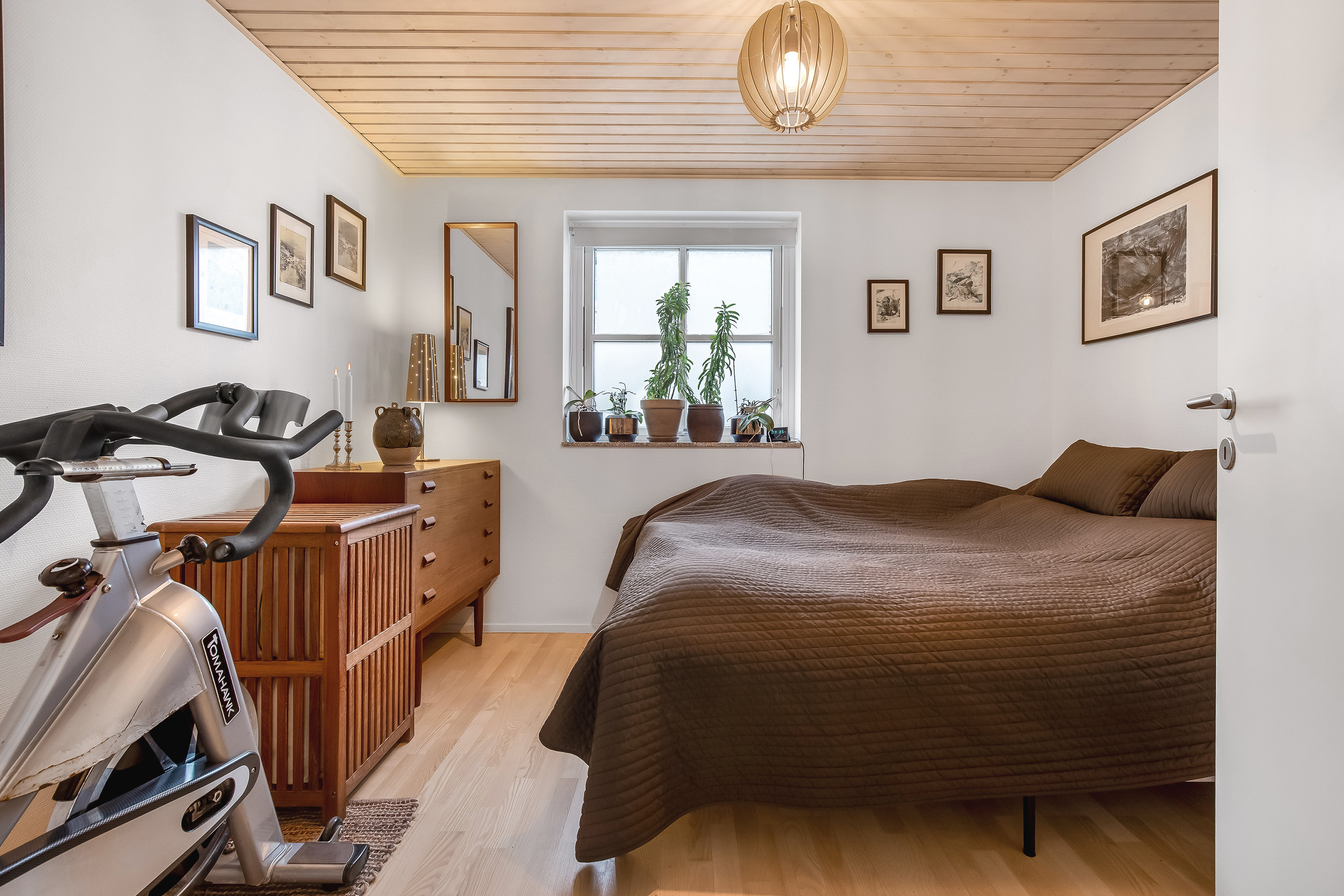 Fremhævet soveværelse billede i fuldskærmstilstand. Billede af Mølledammen 41, 3550 Slangerup