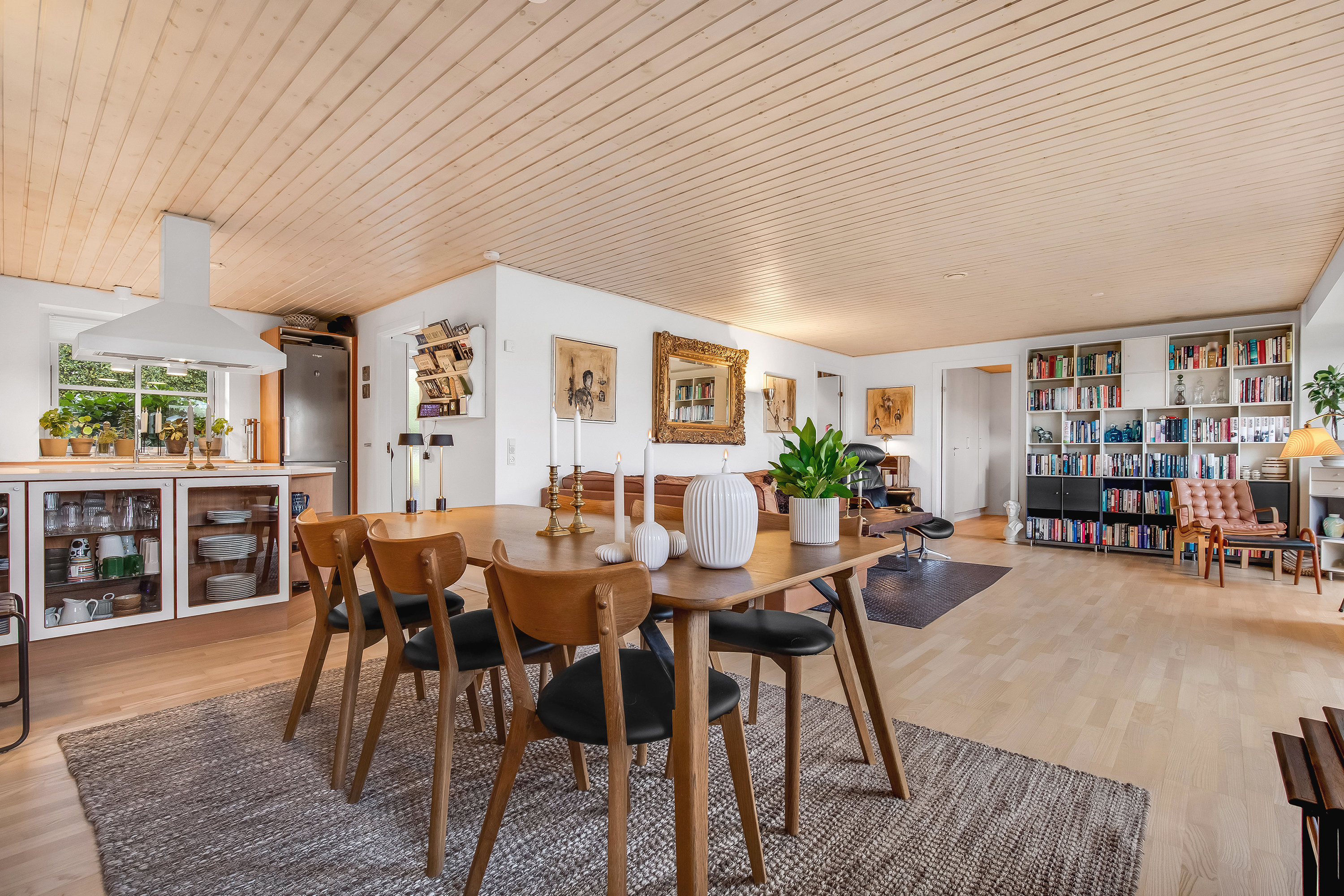 Fremhævet stue billede i fuldskærmstilstand. Billede af Mølledammen 41, 3550 Slangerup