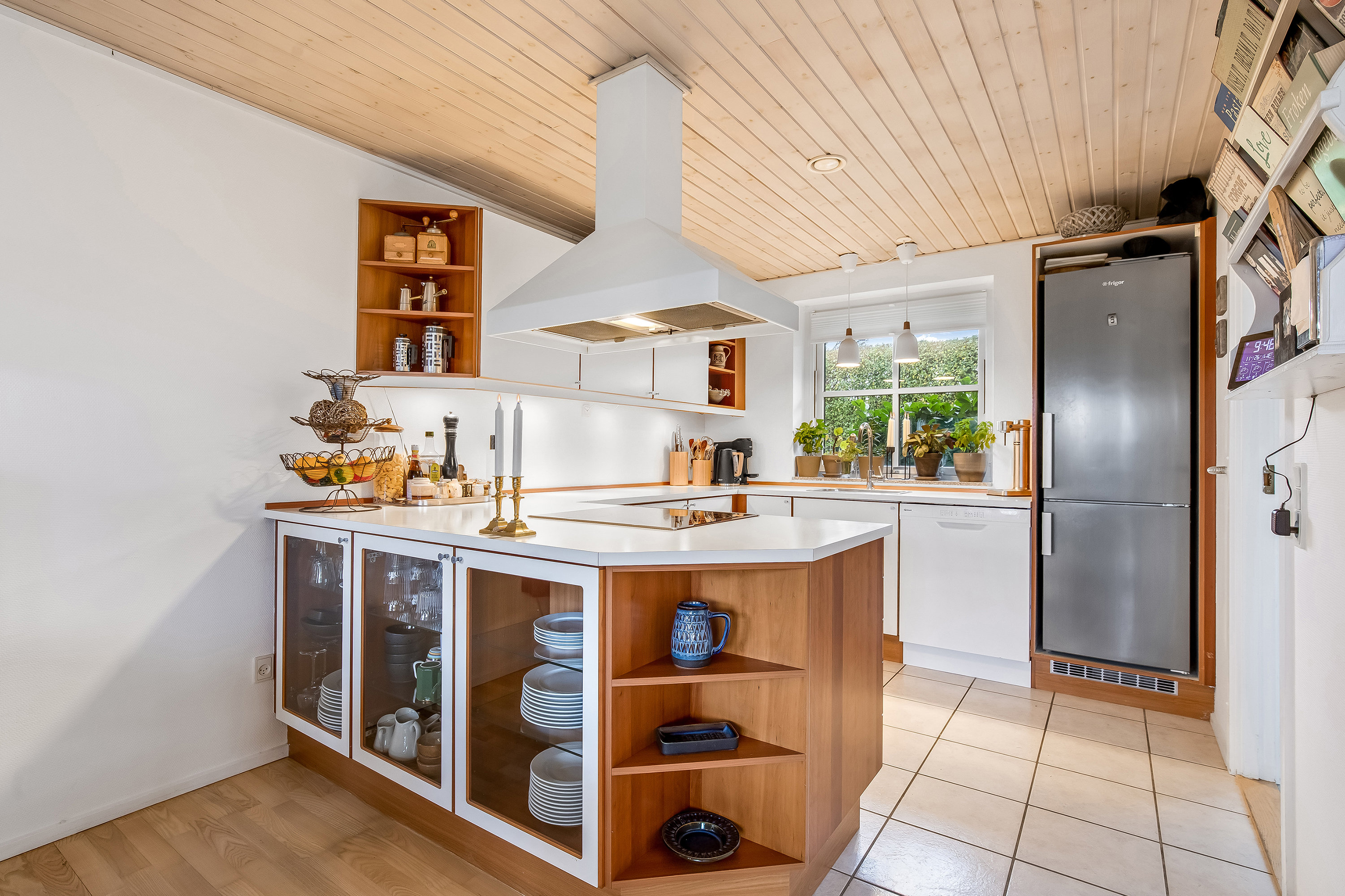 Fremhævet køkken billede i fuldskærmstilstand. Billede af Mølledammen 41, 3550 Slangerup