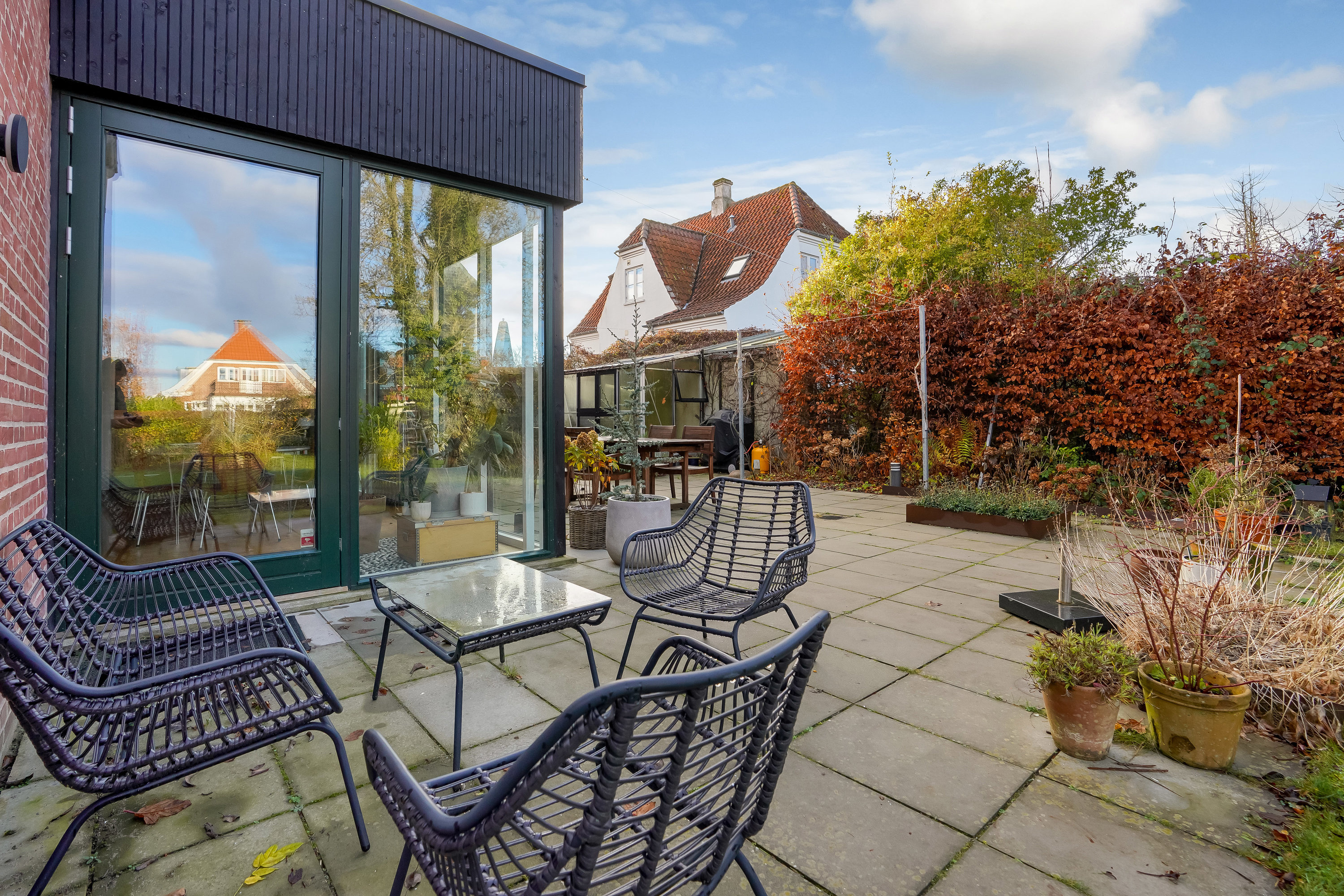 Fremhævet terrasse billede i fuldskærmstilstand. Billede af Langedamsvej 15, 5500 Middelfart