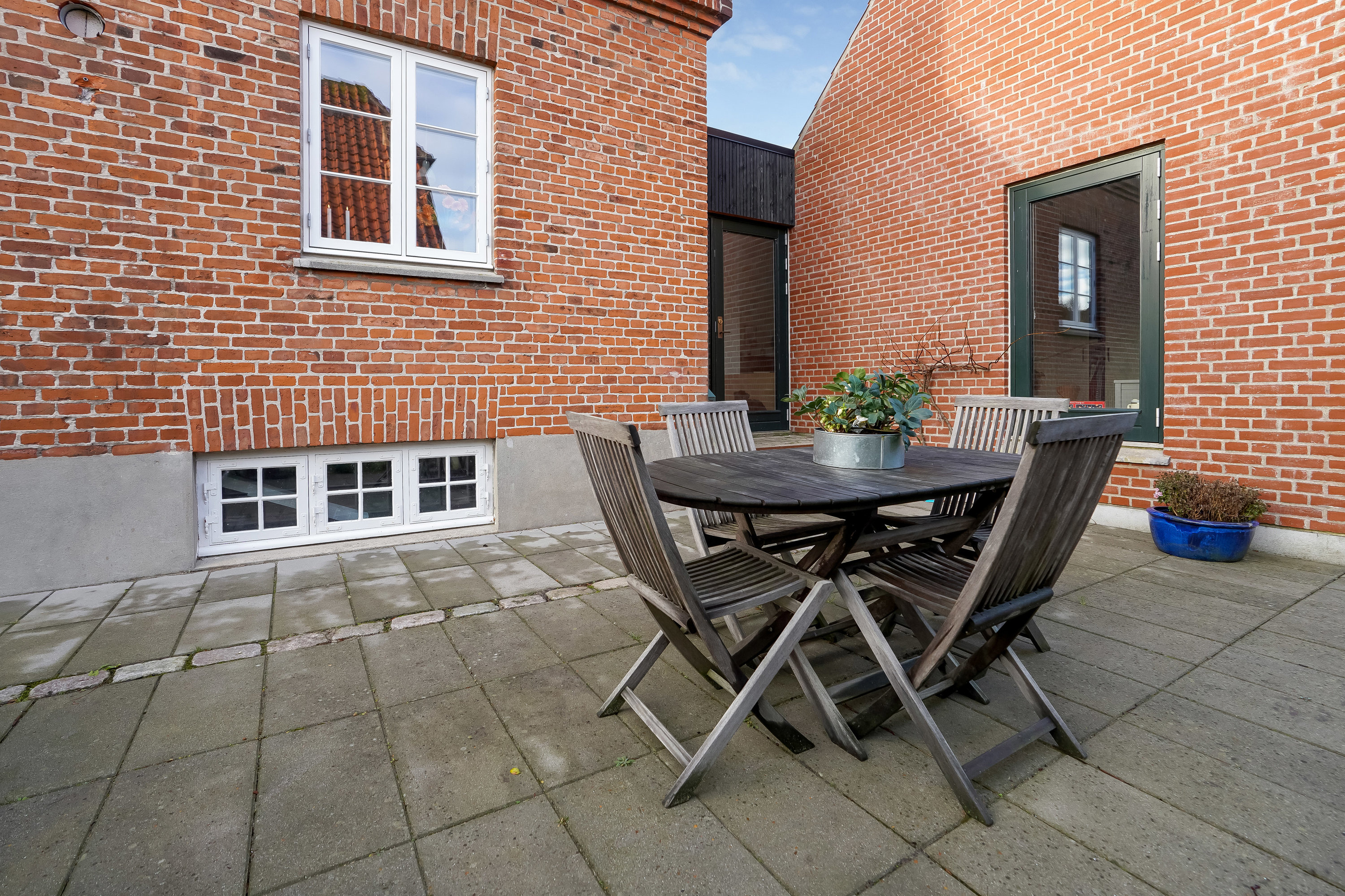 Fremhævet terrasse billede i fuldskærmstilstand. Billede af Langedamsvej 15, 5500 Middelfart