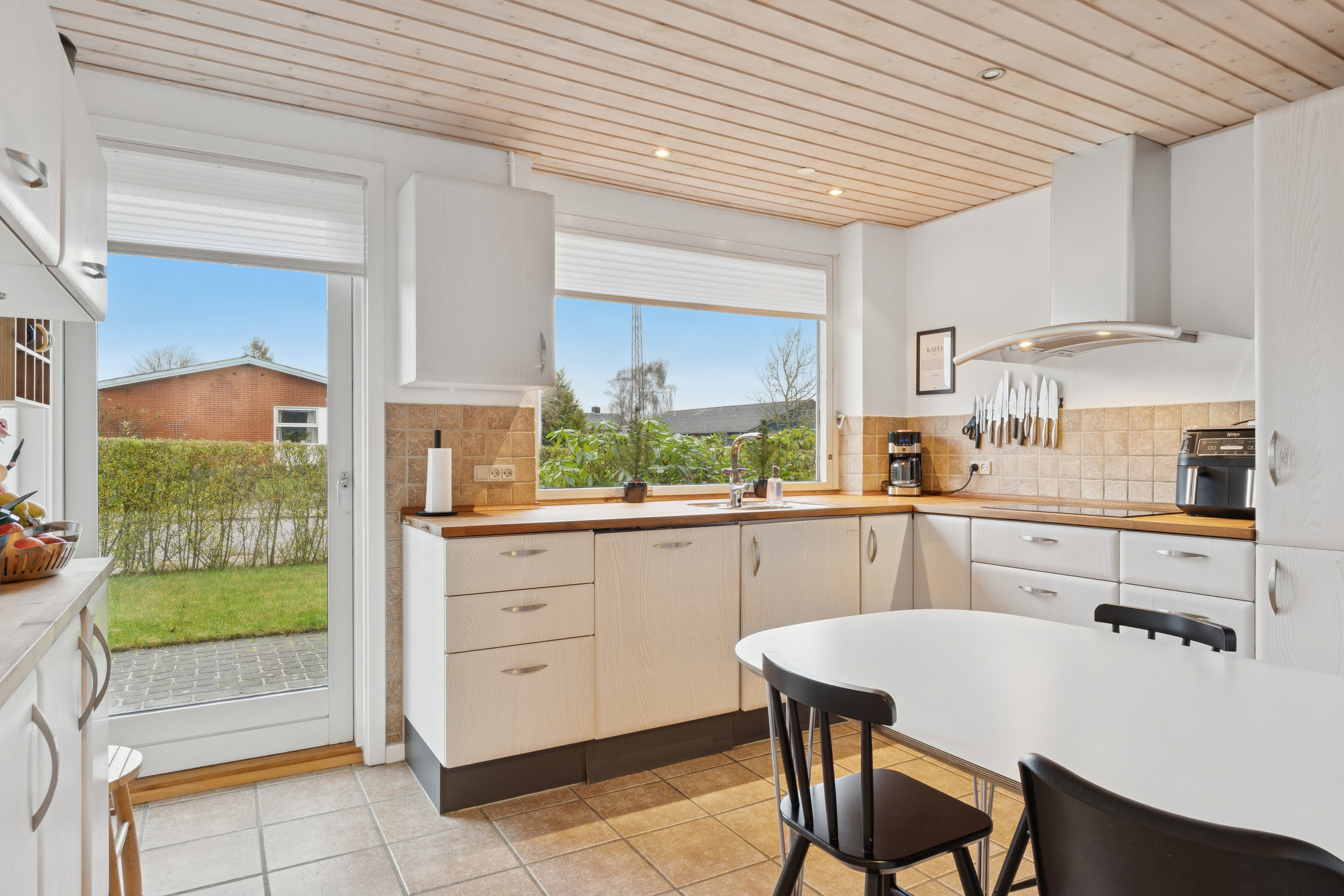 Fremhævet køkken billede i fuldskærmstilstand. Billede af Virkelyst 58, 9800 Hjørring