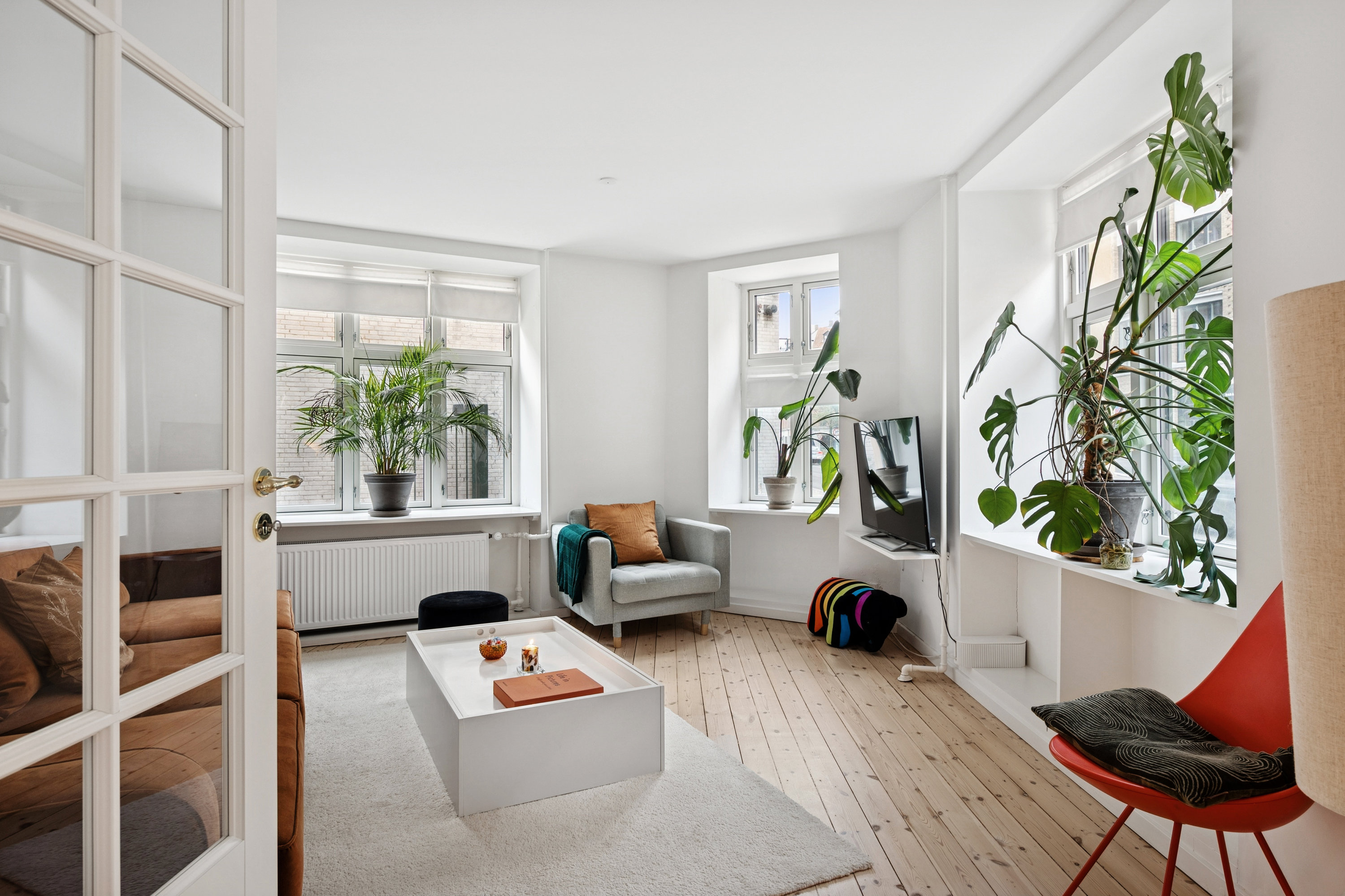 Fremhævet stue billede i fuldskærmstilstand. Billede af Enghavevej 25, st.. th., 1674 København V