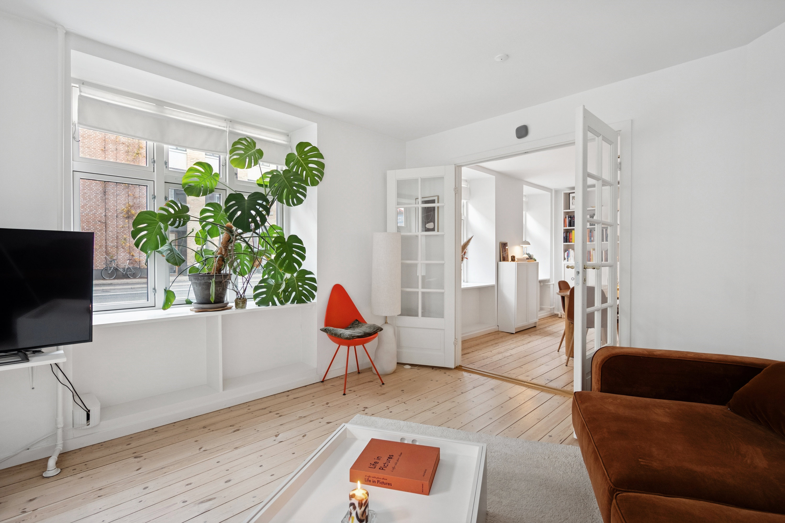 Fremhævet stue billede i fuldskærmstilstand. Billede af Enghavevej 25, st.. th., 1674 København V