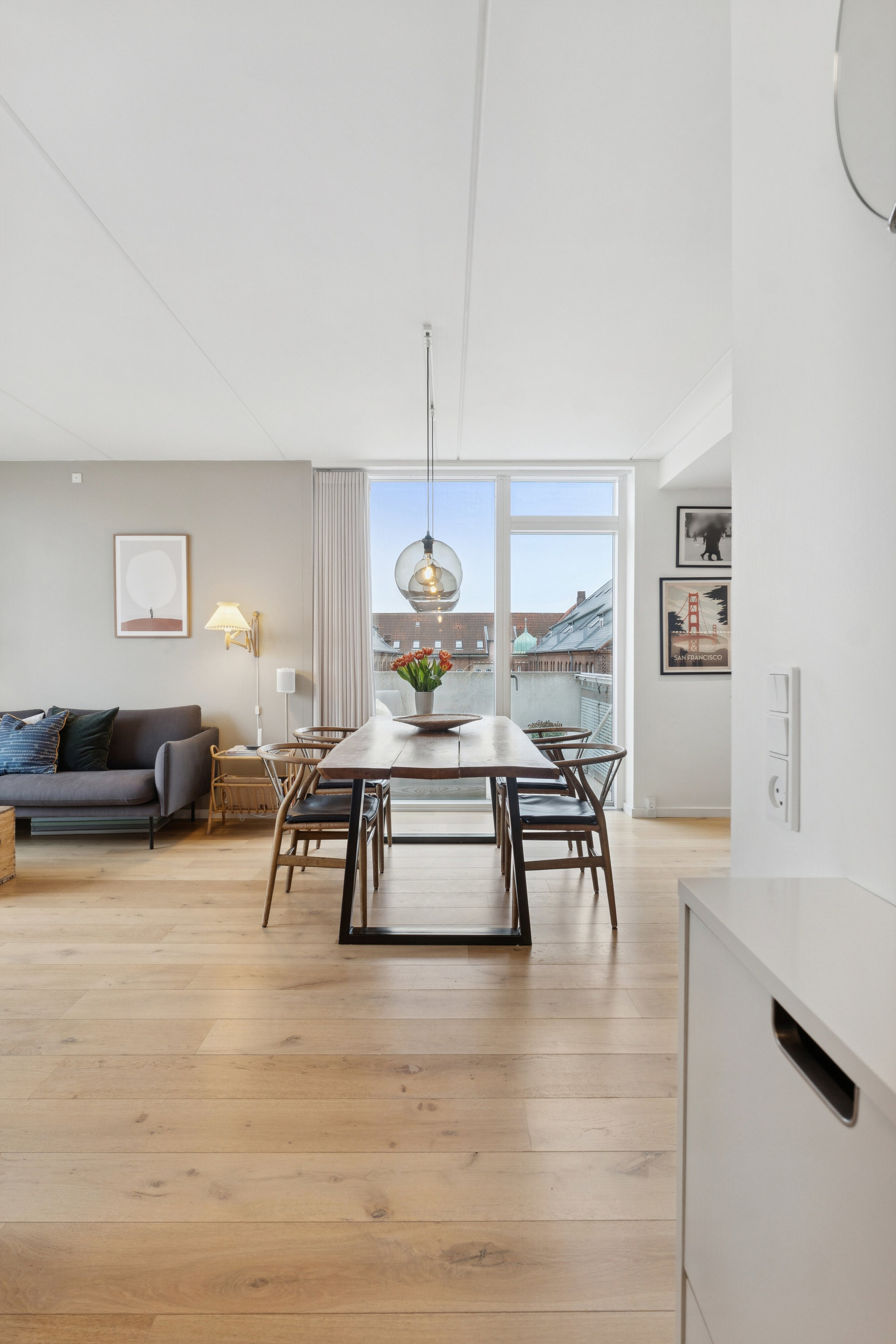 Fremhævet stue billede i fuldskærmstilstand. Billede af Klaksvigsgade 9, 5. tv., 2300 København S