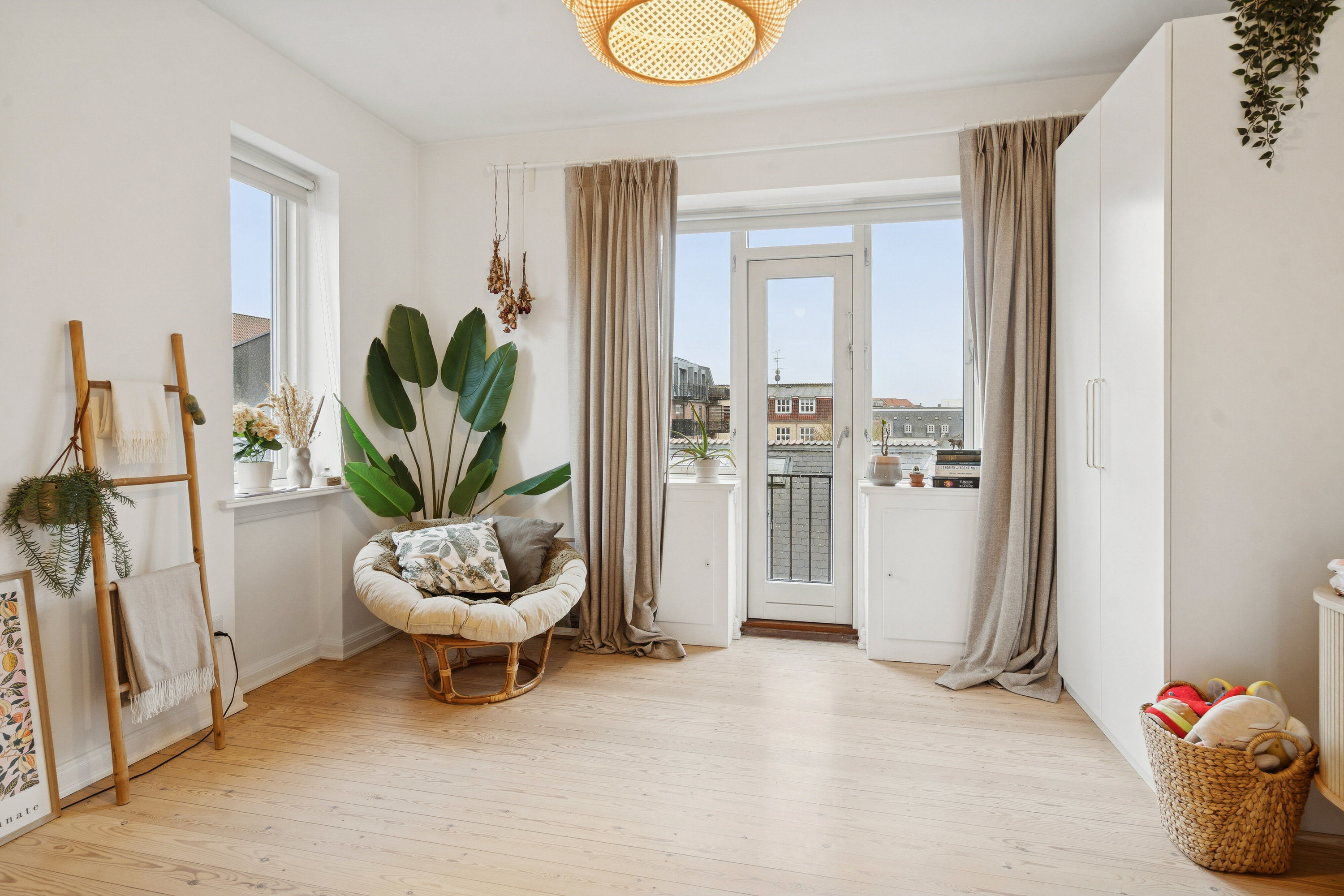 Fremhævet soveværelse billede i fuldskærmstilstand. Billede af Østre Stationsvej 44, 3. tv., 5000 Odense C