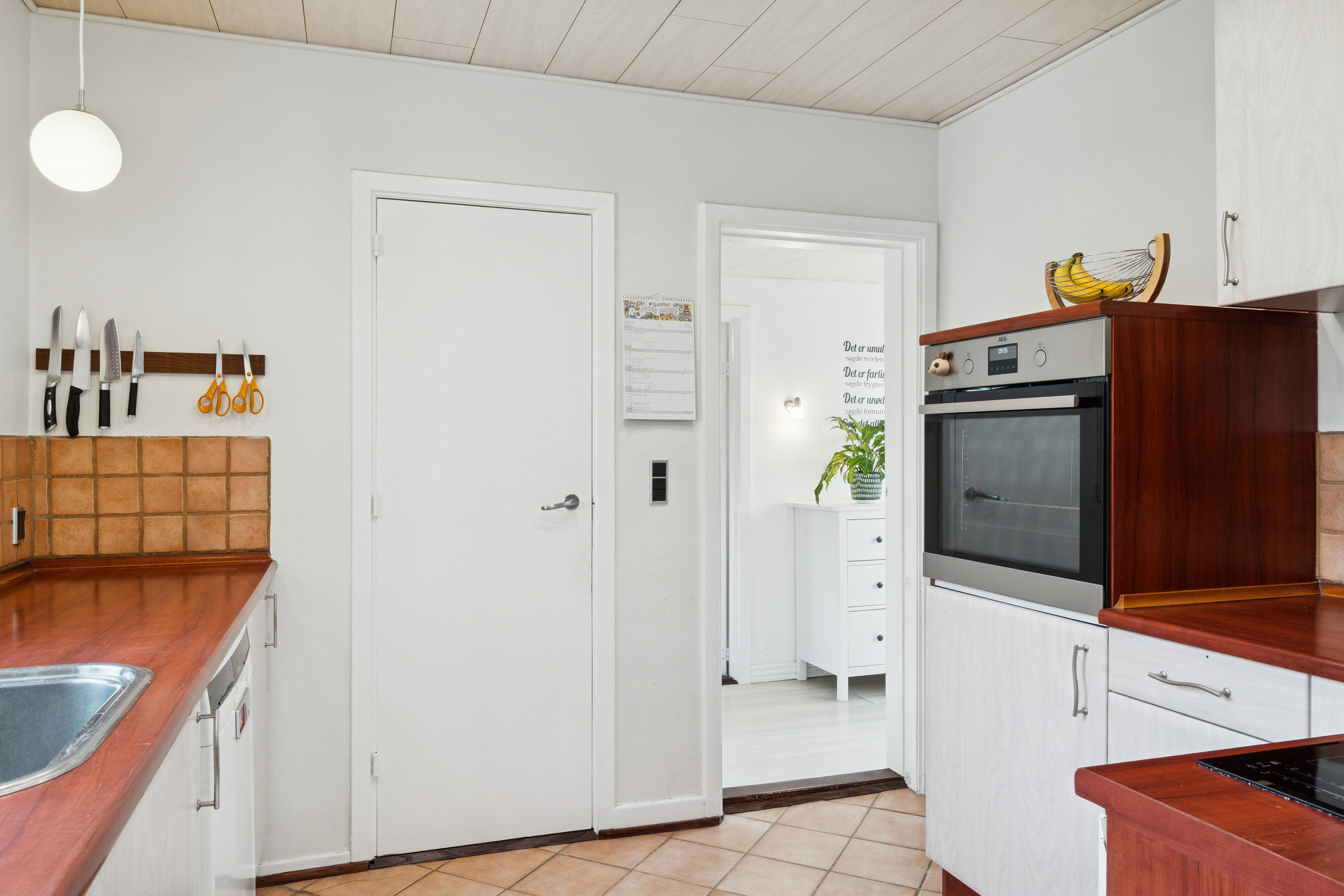 Fremhævet køkken billede i fuldskærmstilstand. Billede af Parkvej 2B, 4640 Faxe