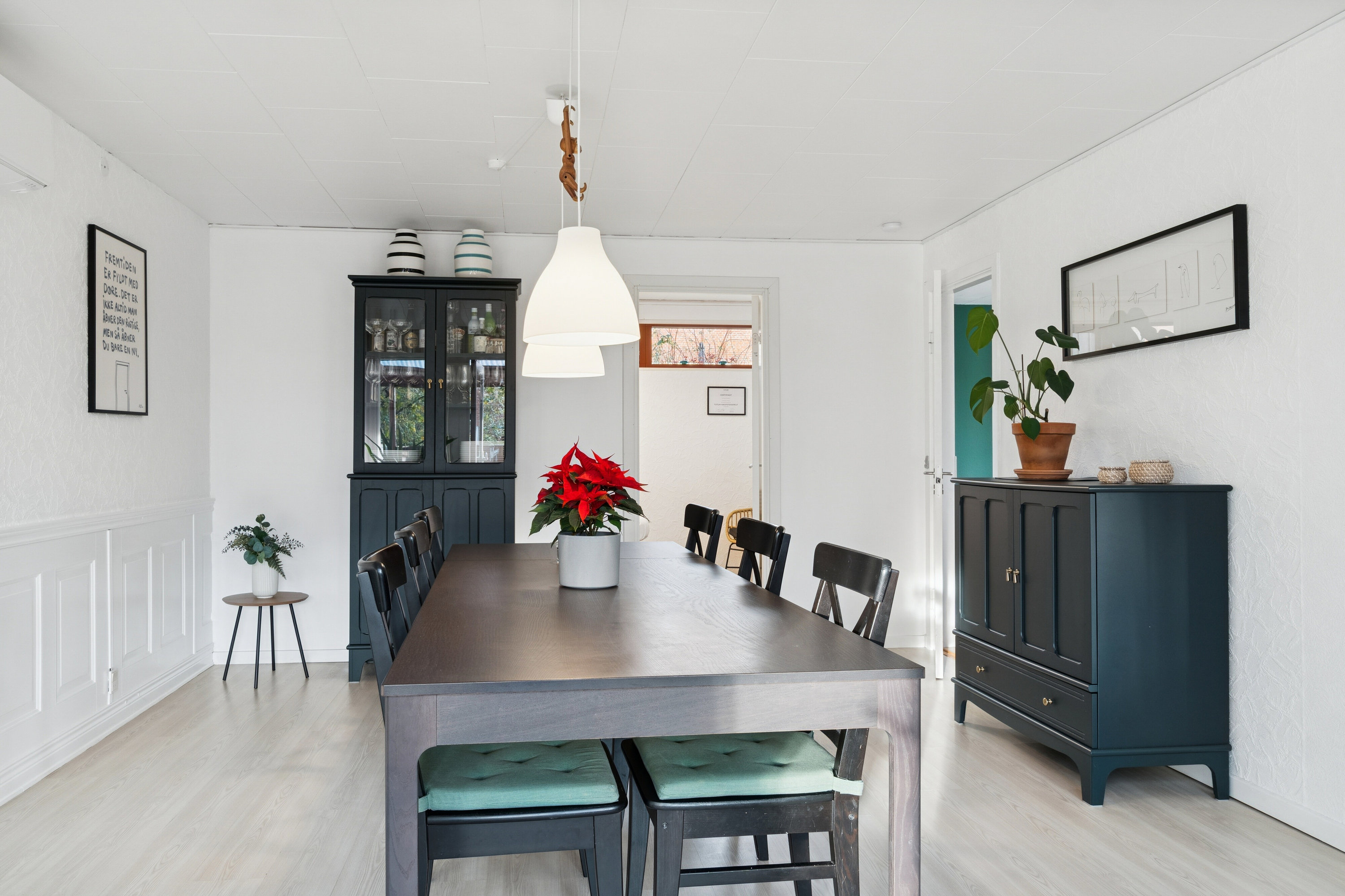 Fremhævet spisestue billede i fuldskærmstilstand. Billede af Parkvej 2B, 4640 Faxe