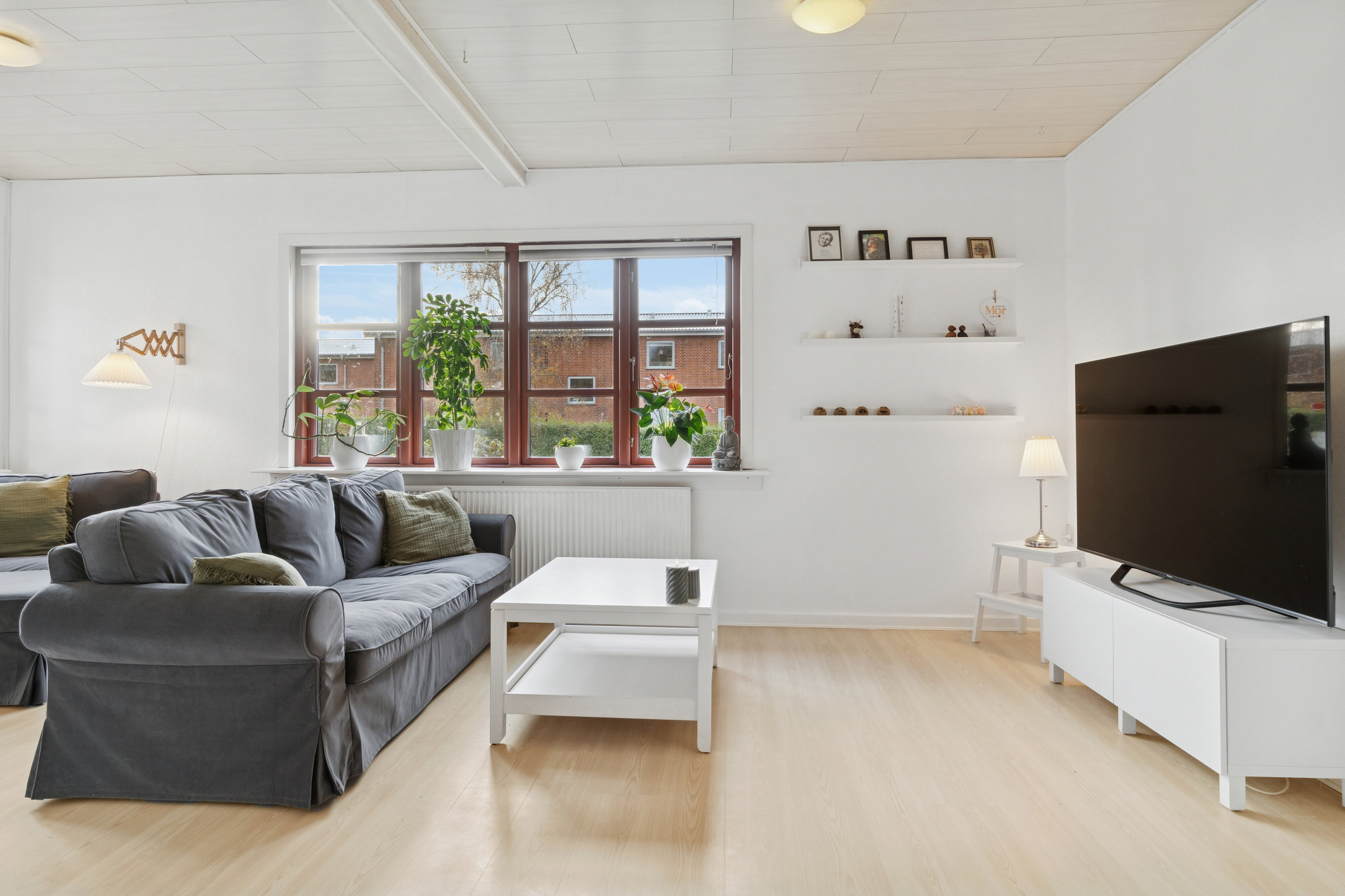 Fremhævet stue billede i fuldskærmstilstand. Billede af Parkvej 2B, 4640 Faxe