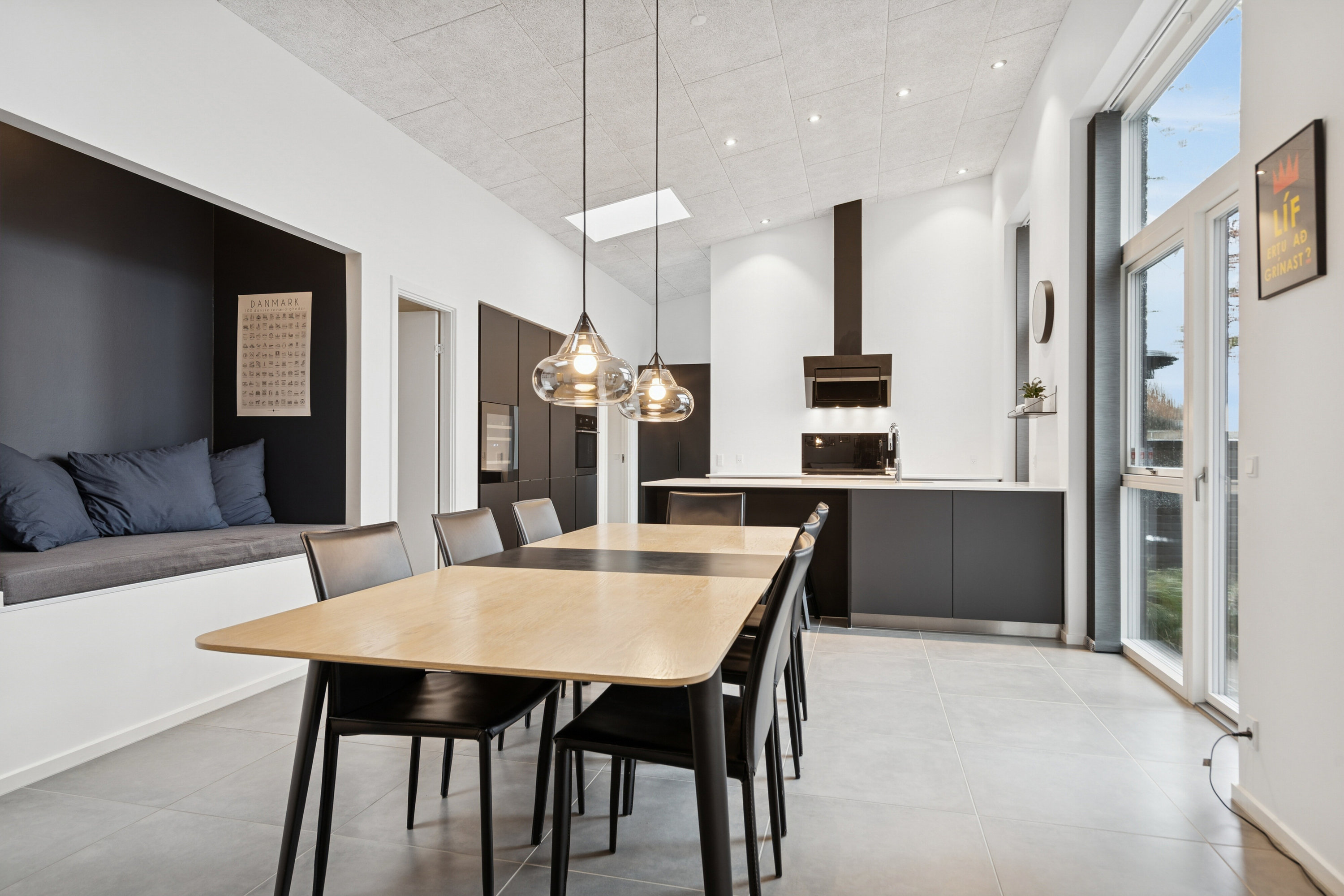 Fremhævet spisestue billede i fuldskærmstilstand. Billede af Hjortetakken 1, Bellinge, 5250 Odense SV