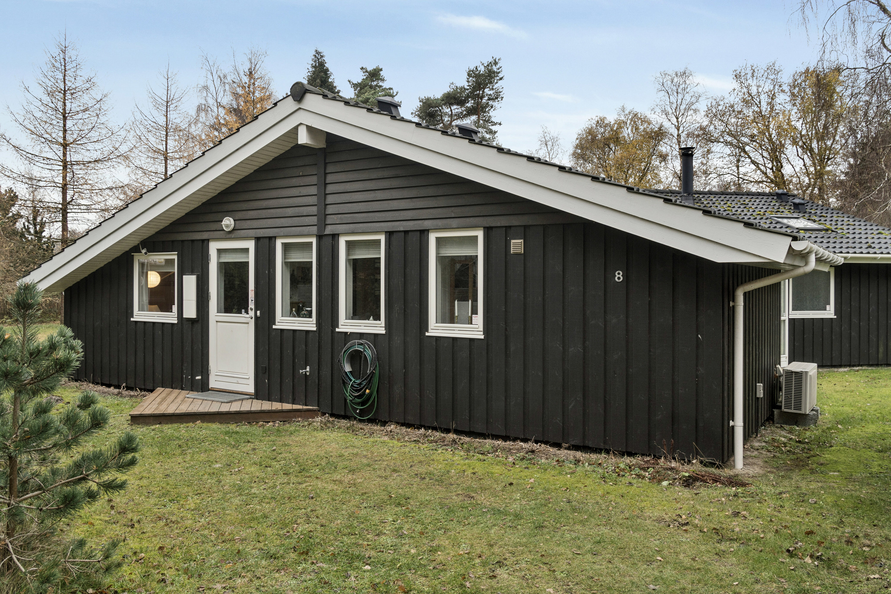 Fremhævet set fra haven billede i fuldskærmstilstand. Billede af Kongeleddet 8, 4581 Rørvig