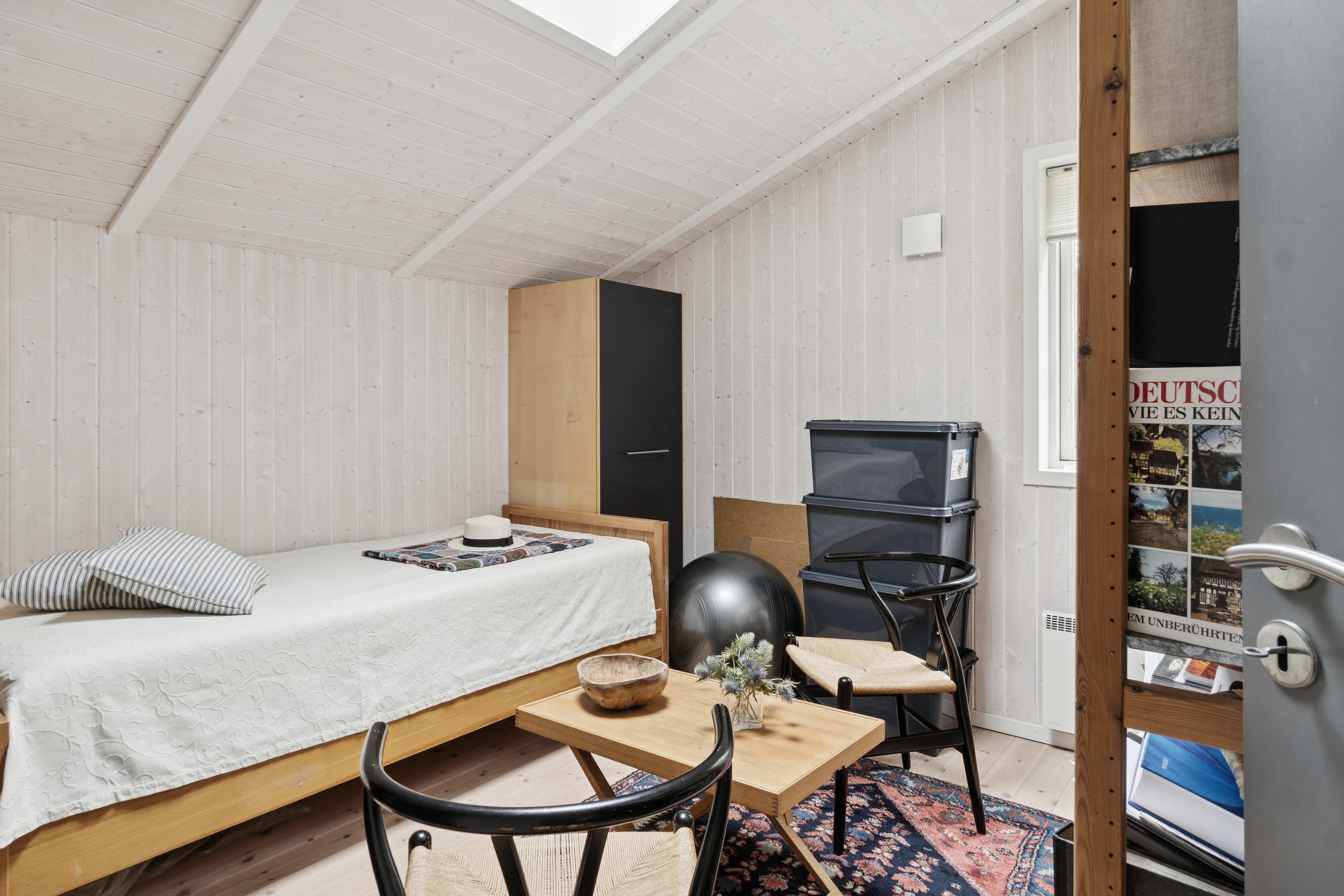 Fremhævet soveværelse billede i fuldskærmstilstand. Billede af Kongeleddet 8, 4581 Rørvig