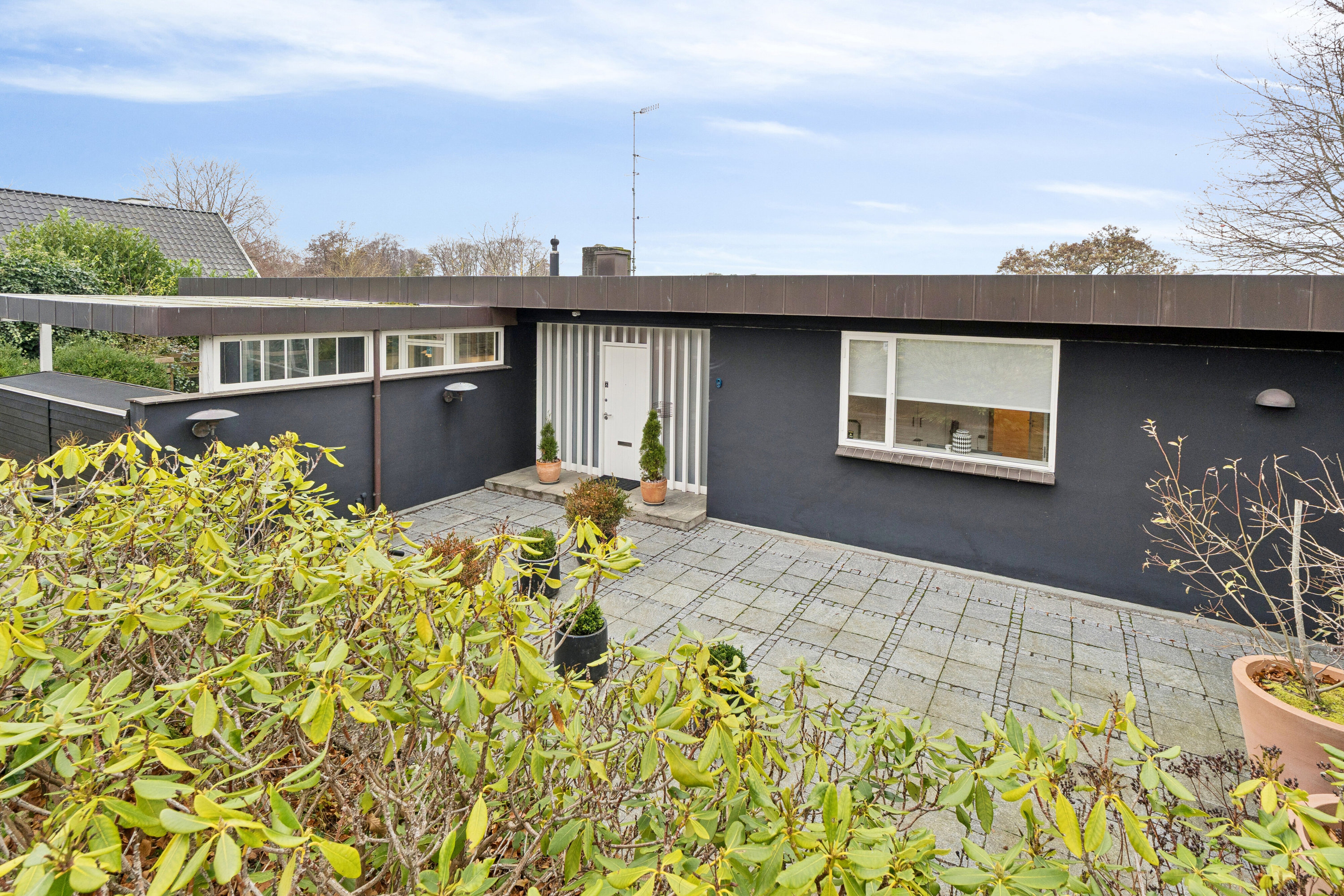 Fremhævet set fra haven billede i fuldskærmstilstand. Billede af Søvej 9, 3100 Hornbæk