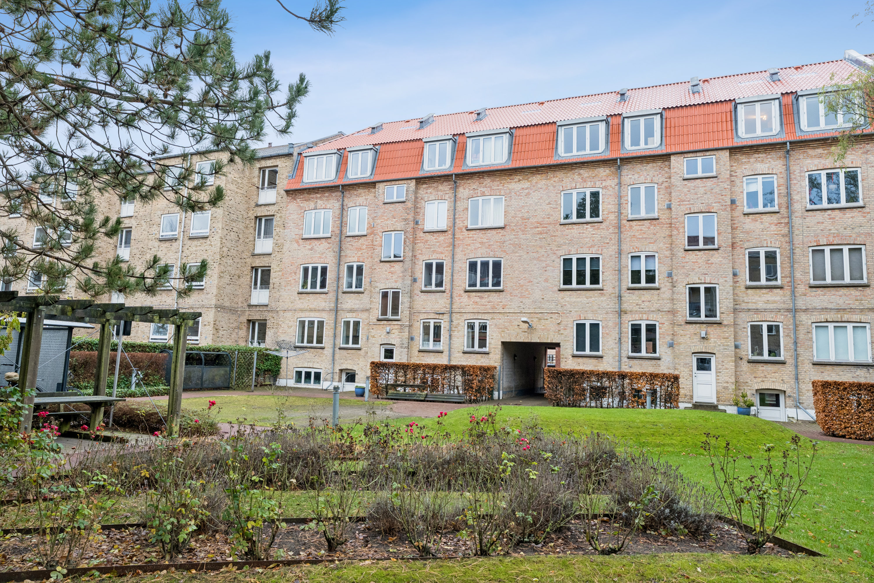 Fremhævet andet billede i fuldskærmstilstand. Billede af Læsøgade 7, st.. th., 9000 Aalborg