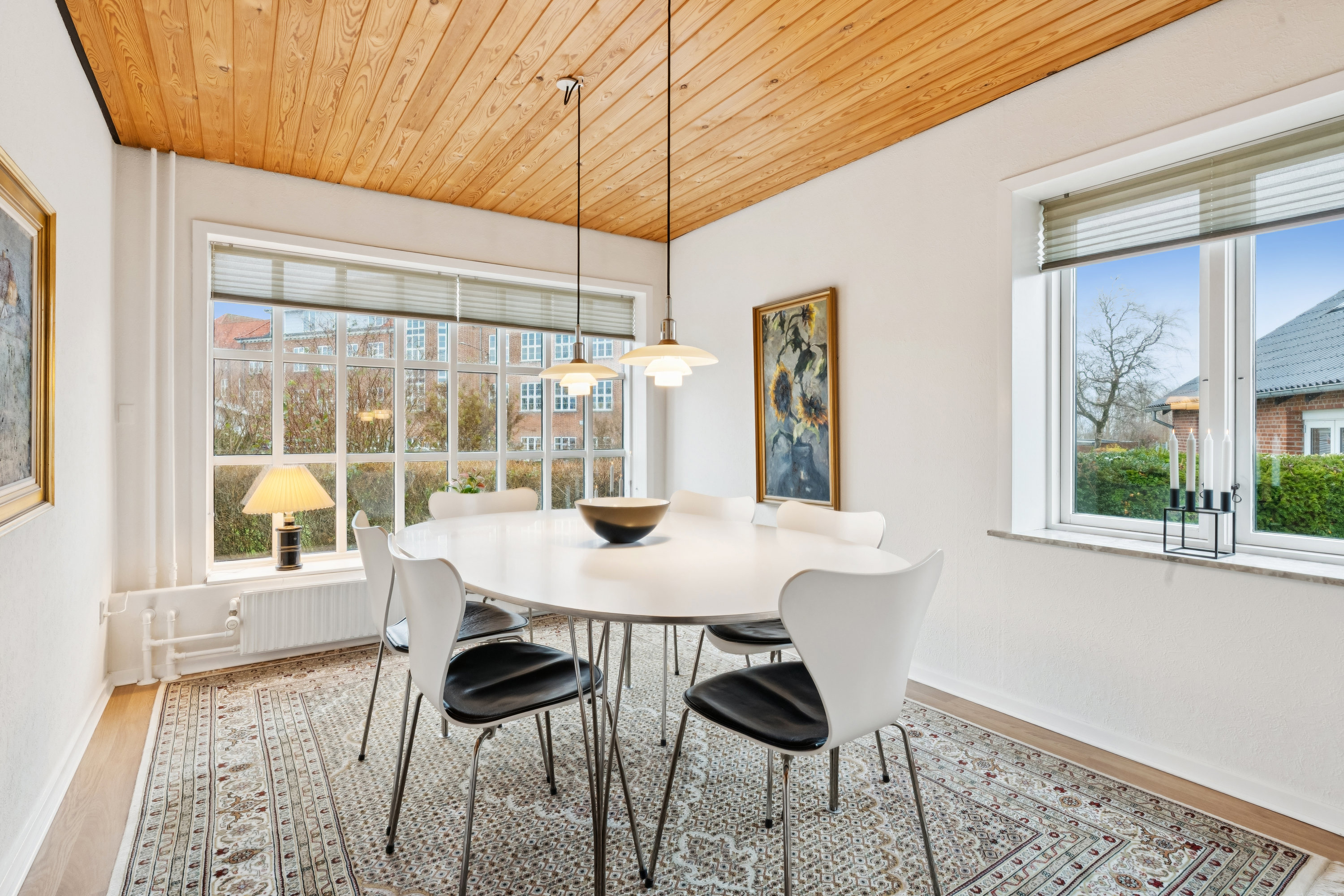 Fremhævet stue billede i fuldskærmstilstand. Billede af Grundtvigsvej 1, Vejgaard , 9000 Aalborg