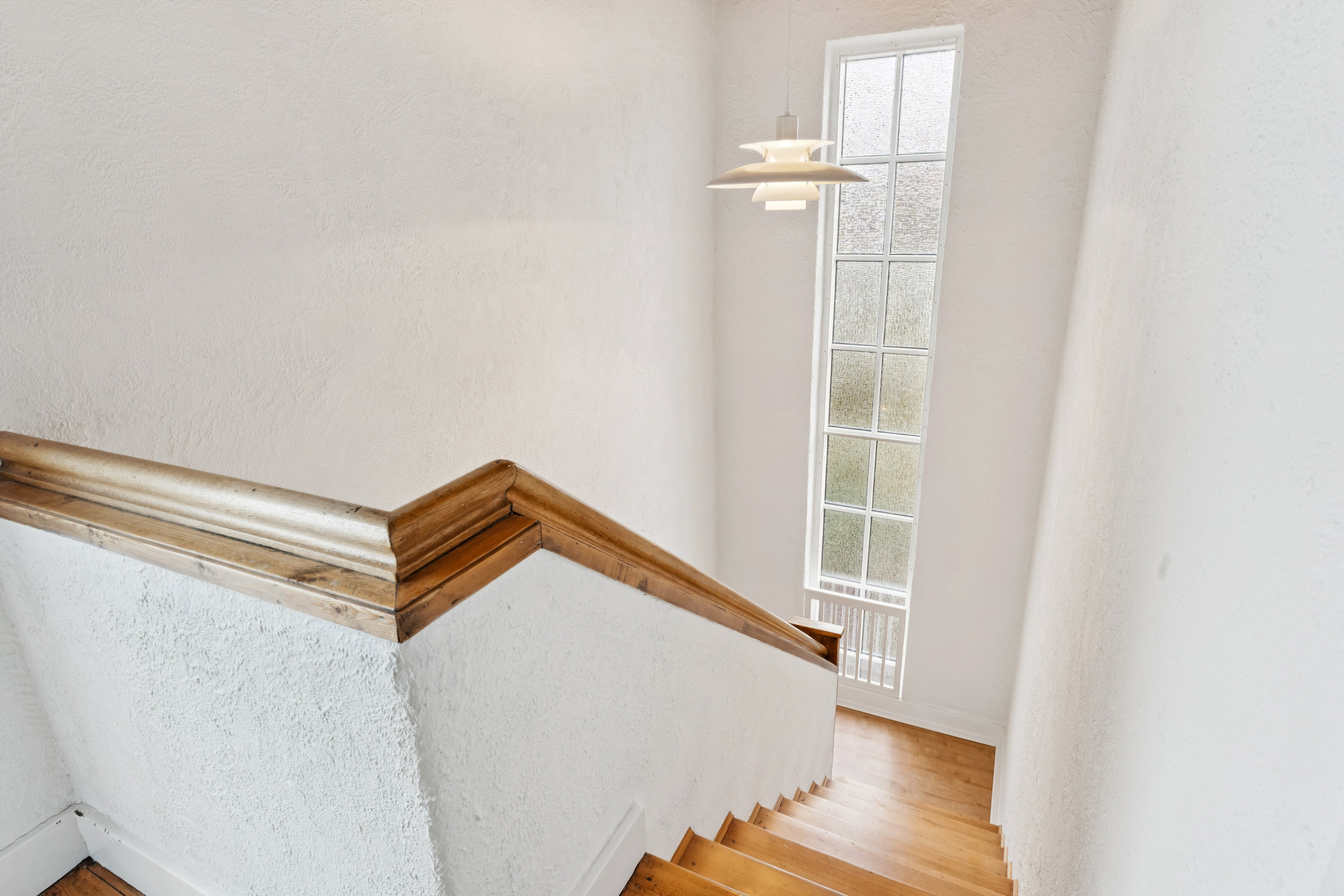 Fremhævet trappe billede i fuldskærmstilstand. Billede af Grundtvigsvej 1, Vejgaard , 9000 Aalborg