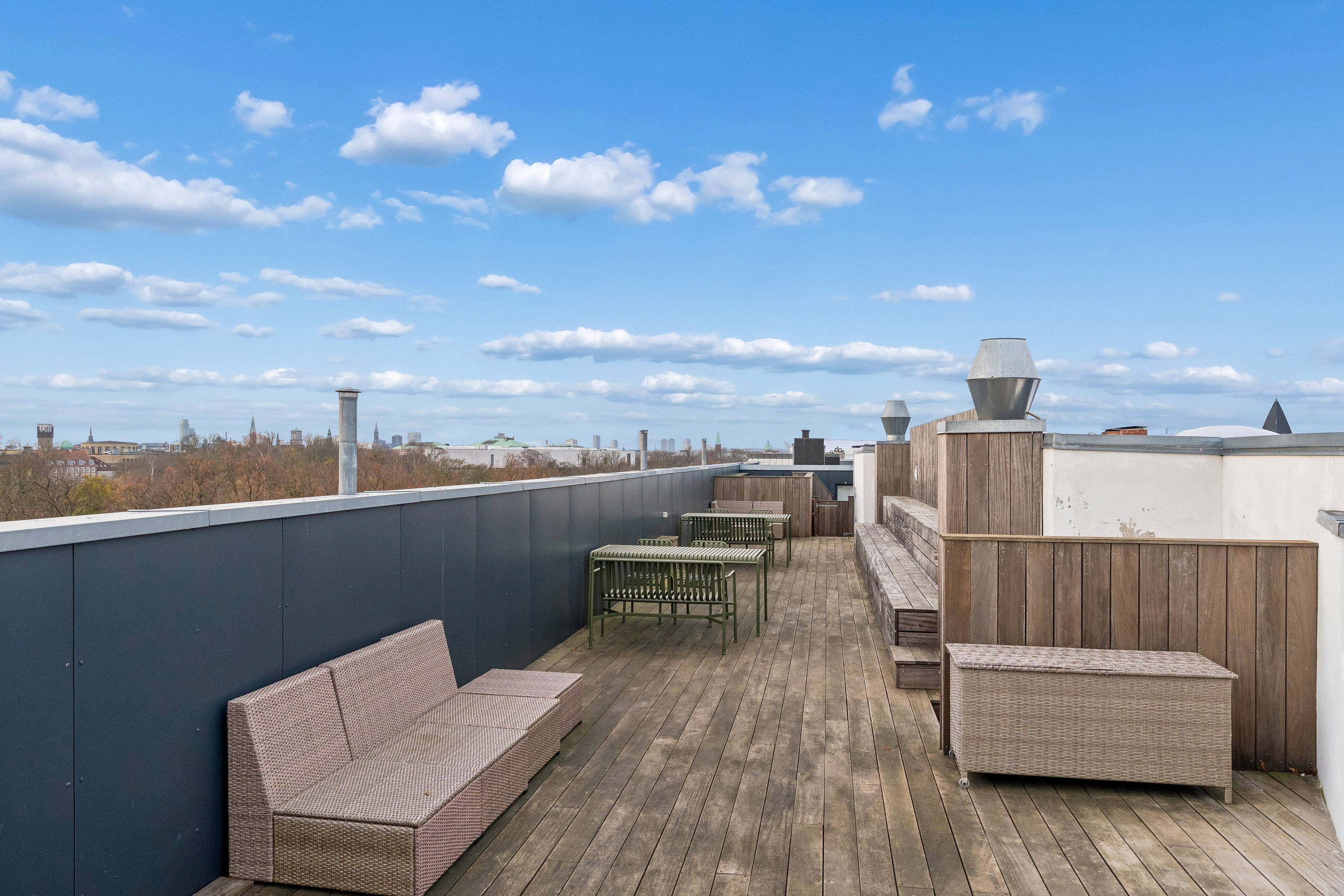 Fremhævet terrasse billede i fuldskærmstilstand. Billede af Stockholmsgade 61, st.. th., 2100 København Ø