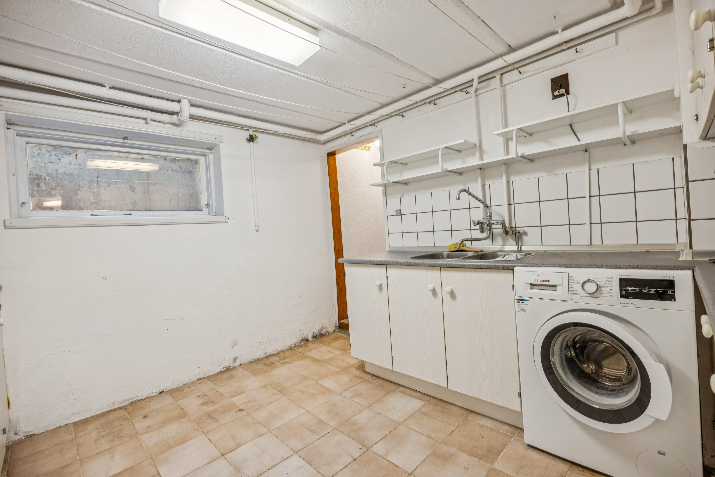 Fremhævet vaskerum billede i fuldskærmstilstand. Billede af Skolevej 16, 9400 Nørresundby