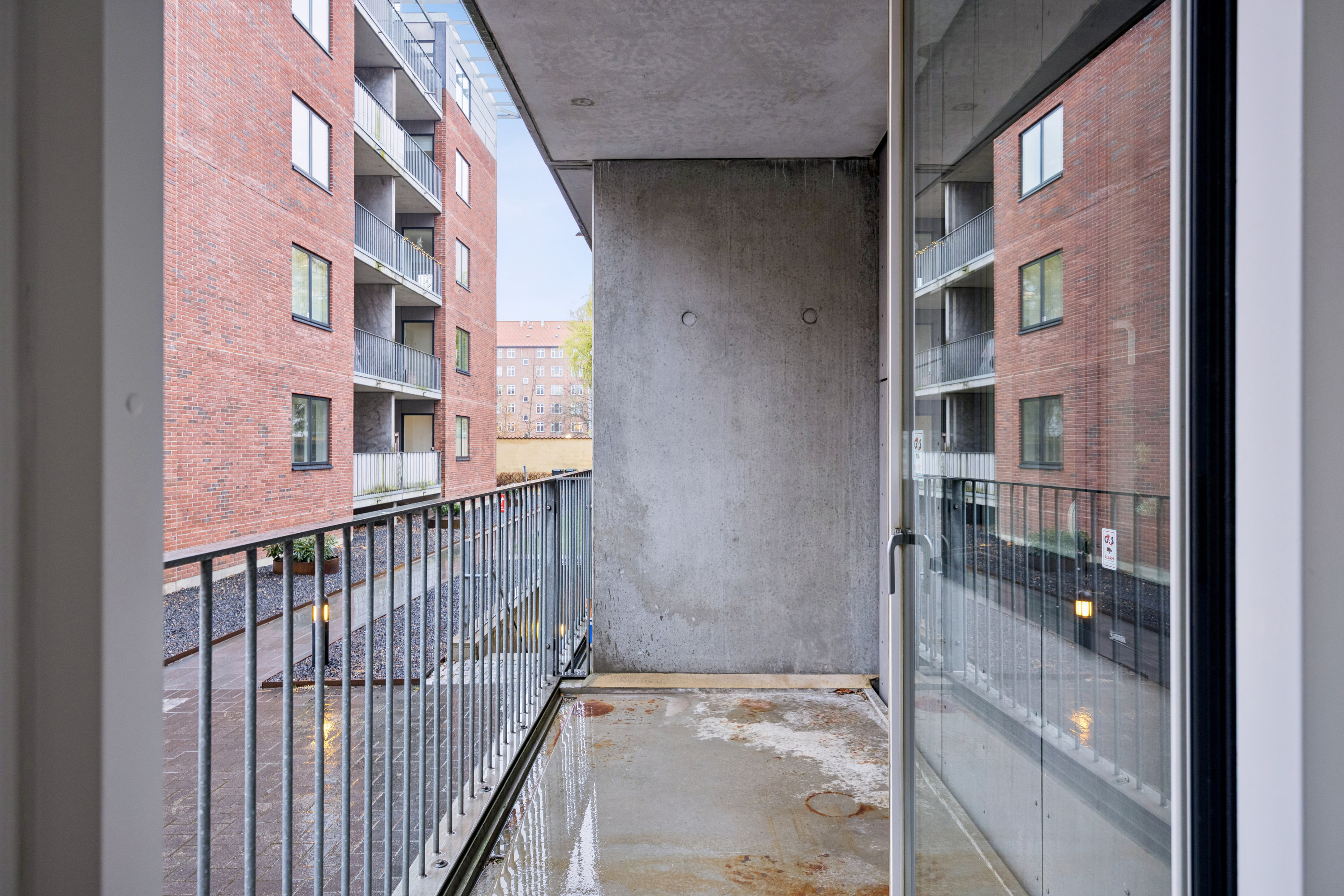 Fremhævet altan billede i fuldskærmstilstand. Billede af Nimbusparken 7, st.. 1., 2000 Frederiksberg