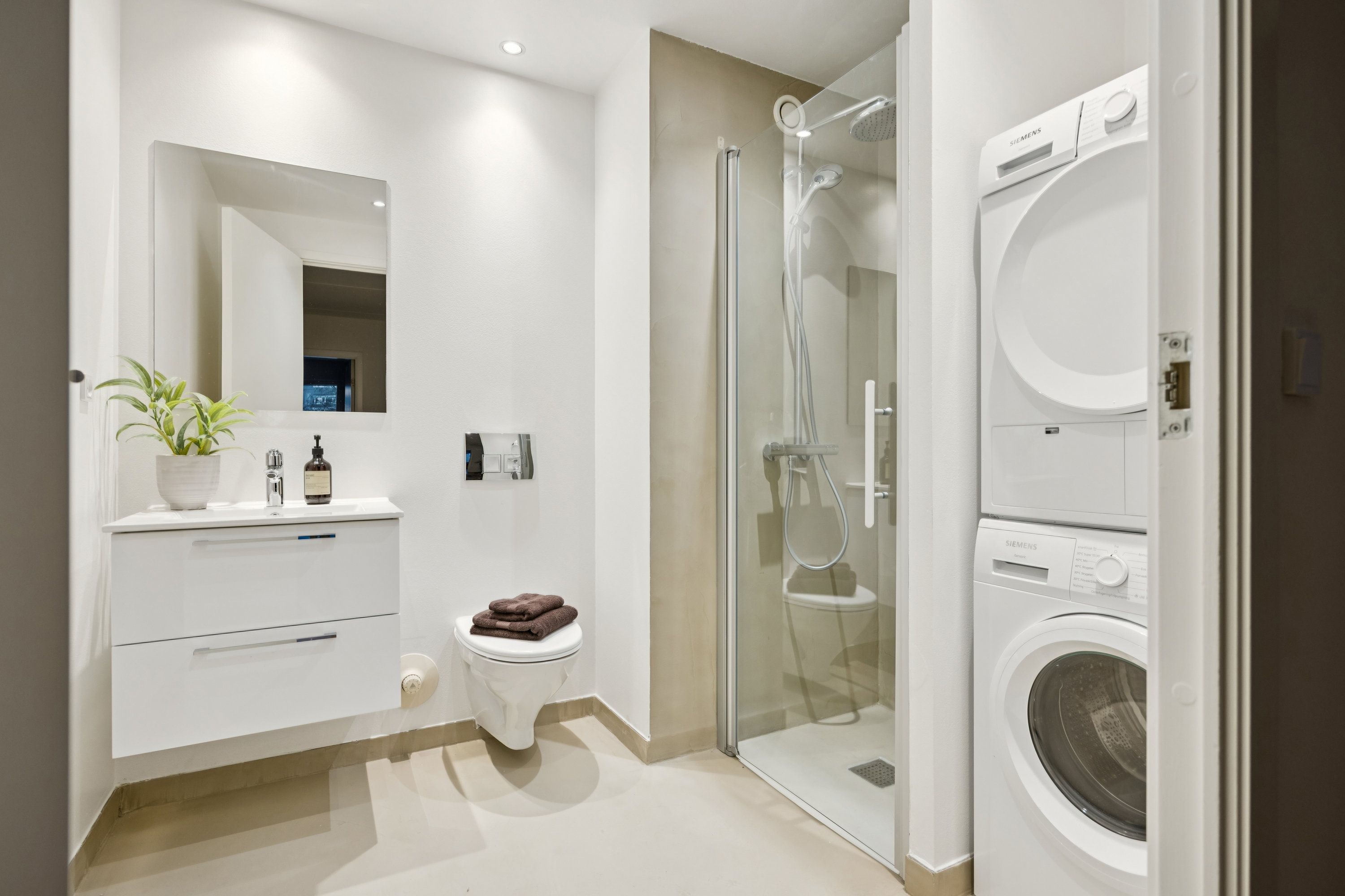 Fremhævet badeværelse billede i fuldskærmstilstand. Billede af Nimbusparken 7, st.. 1., 2000 Frederiksberg